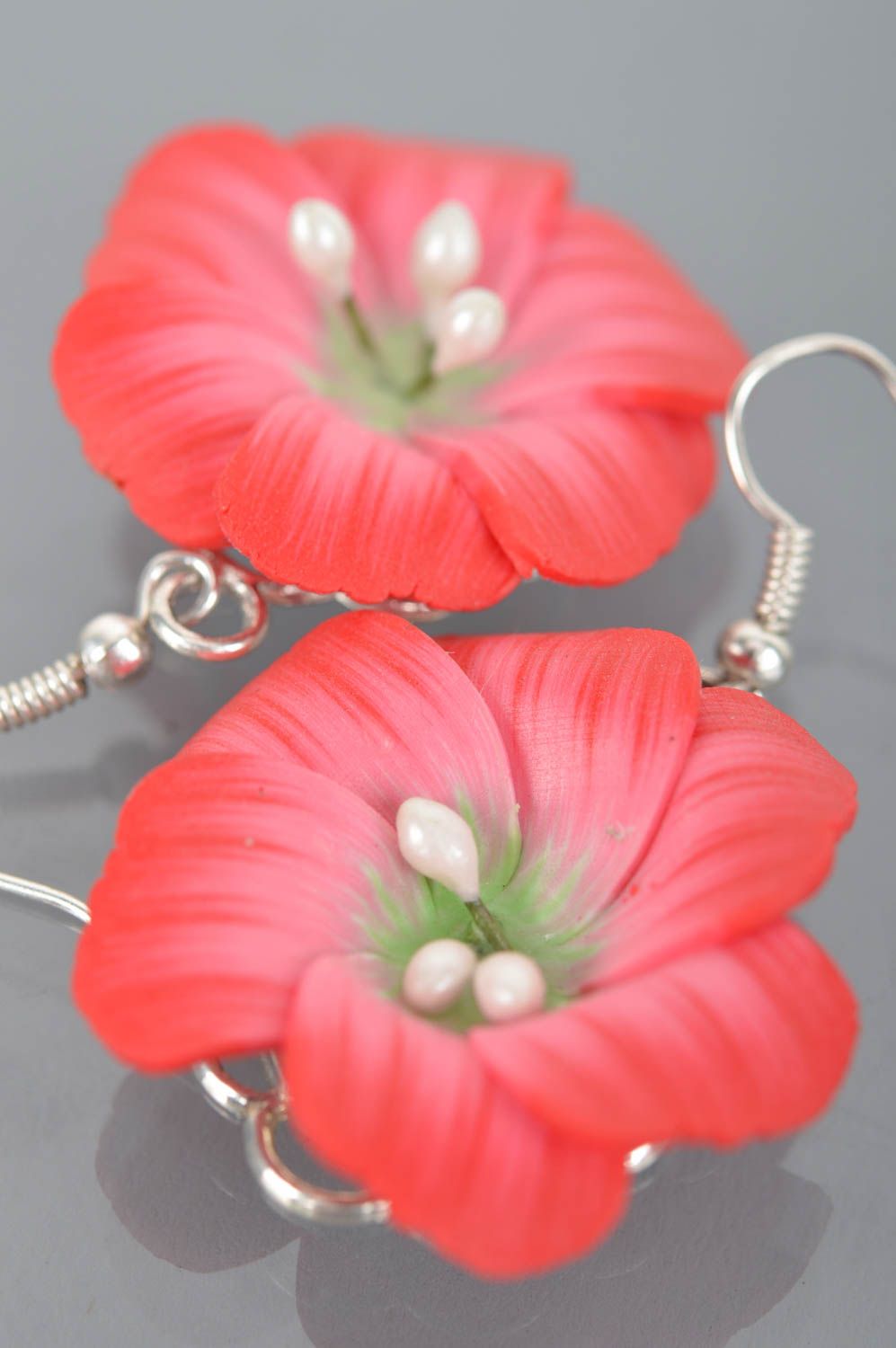 Handmade designer polymer clay earrings with red flowers summer jewelry photo 5