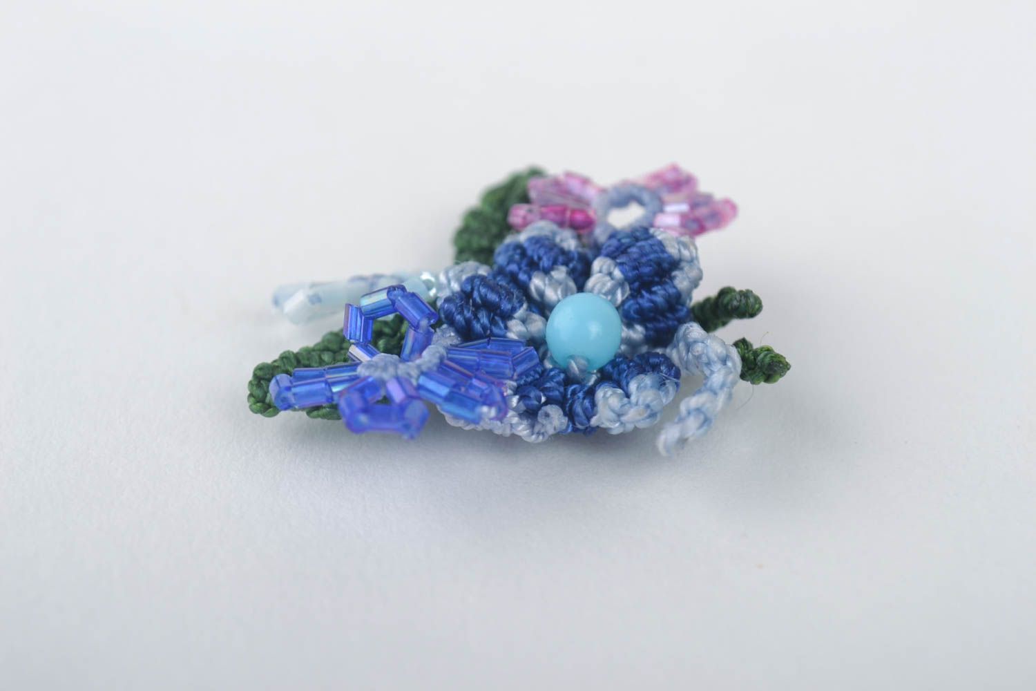 Broche fleur Bijou fait main Accessoire femme macramé ankars bleue tressée photo 4