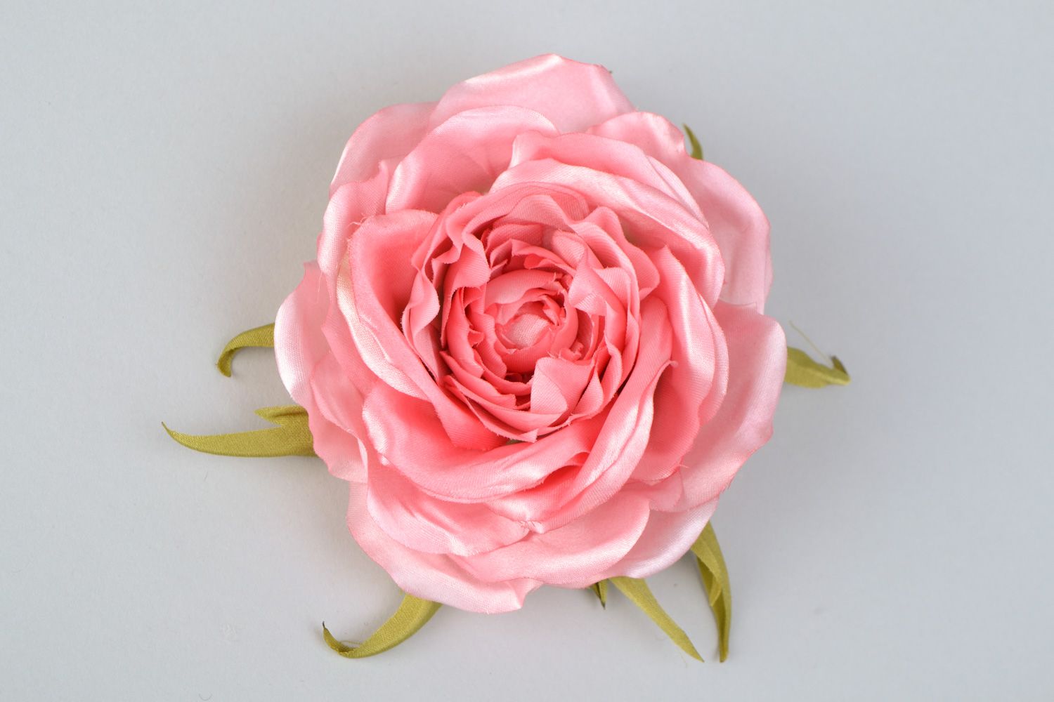 Grande broche fleur en soie rose design délicat de créateur faite main Rose photo 3