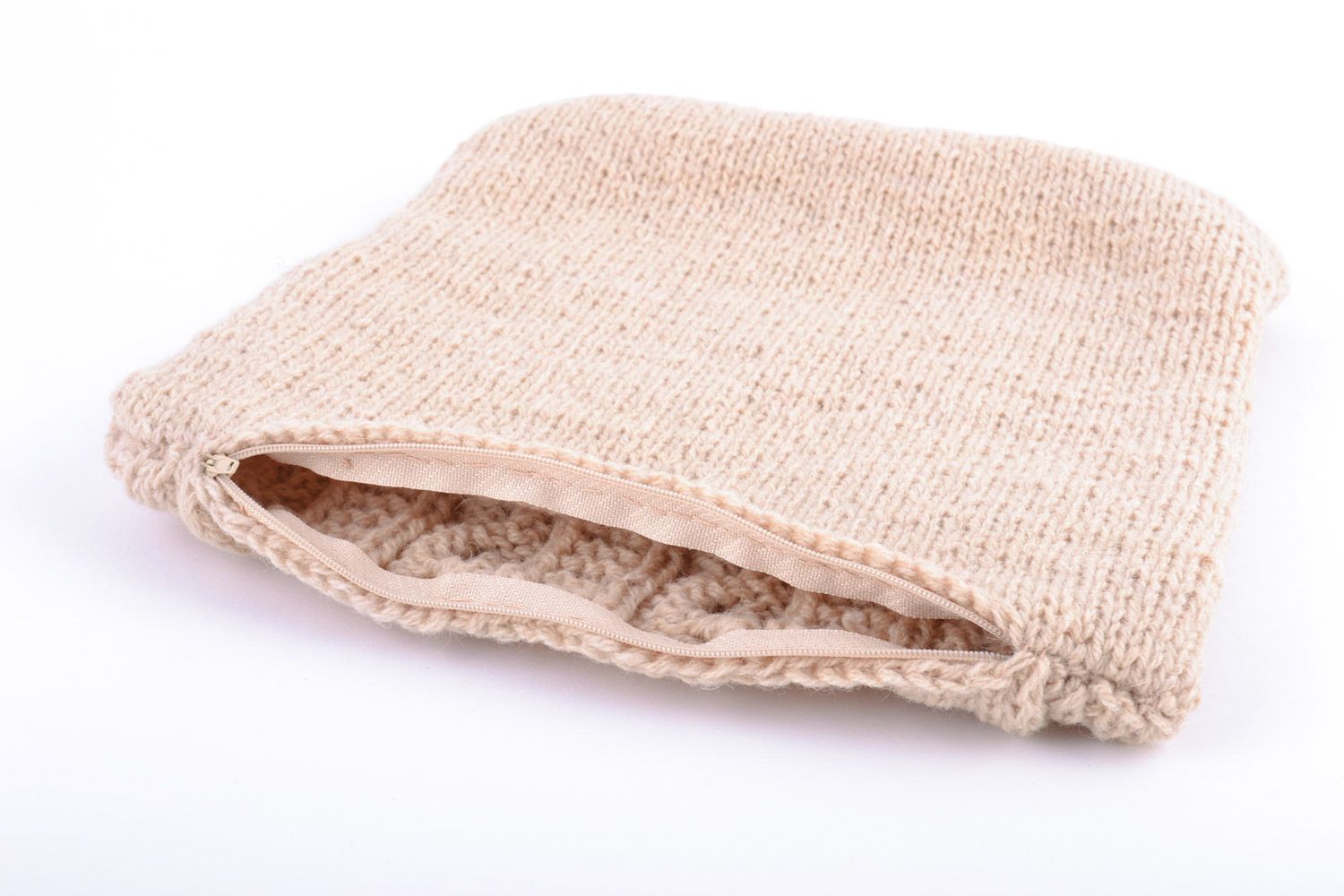 Small beige handmade pillow case knitted of semi-woolen threads with zipper photo 5