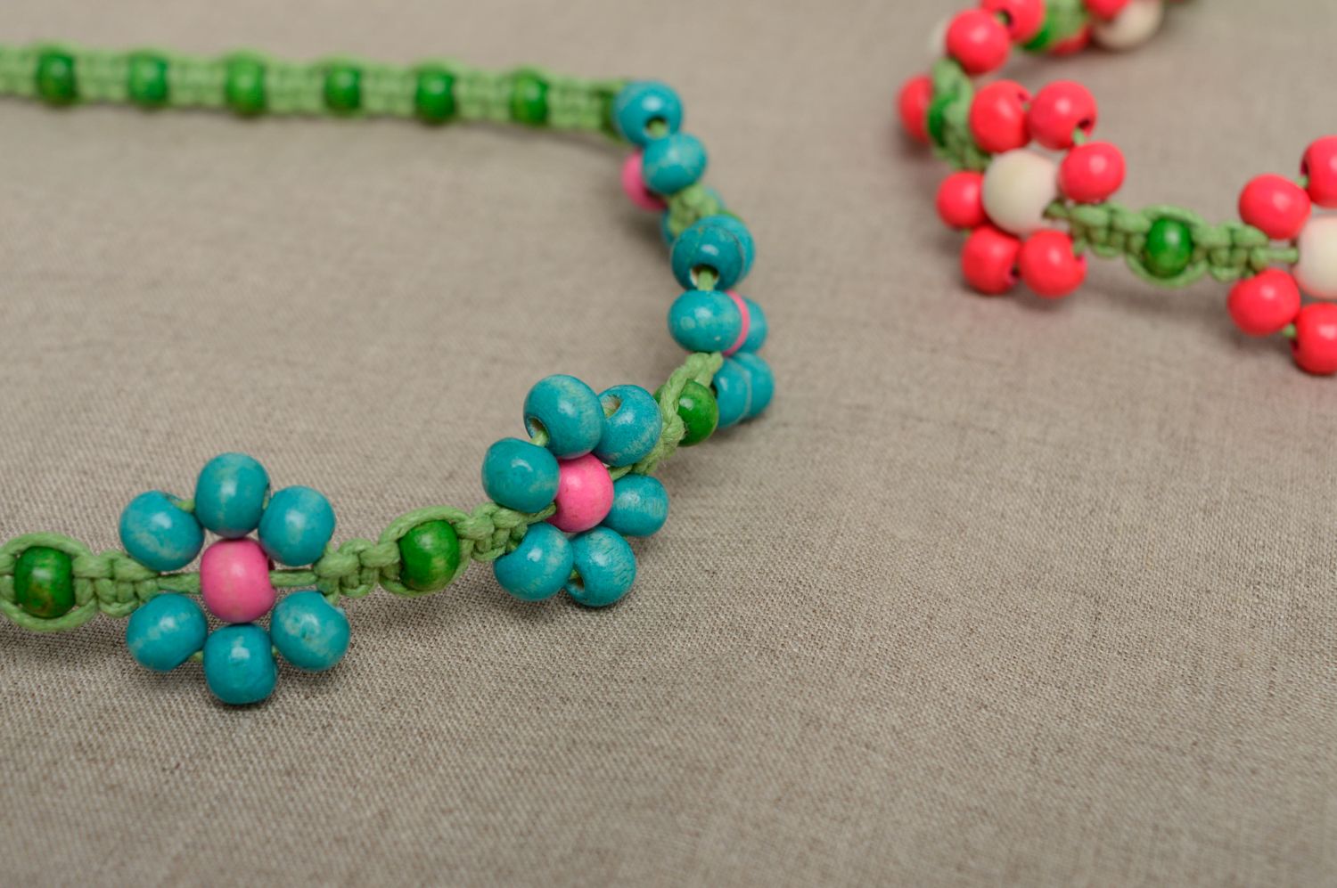 Collier transformable en macramé multicolore avec perles de bois fait main femme photo 5