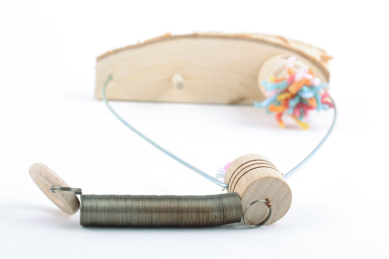 Öko Spielzeug aus Holz künstlerisch handmade Schaukel mit Sprungfeder Geschenk für Kinder foto 4
