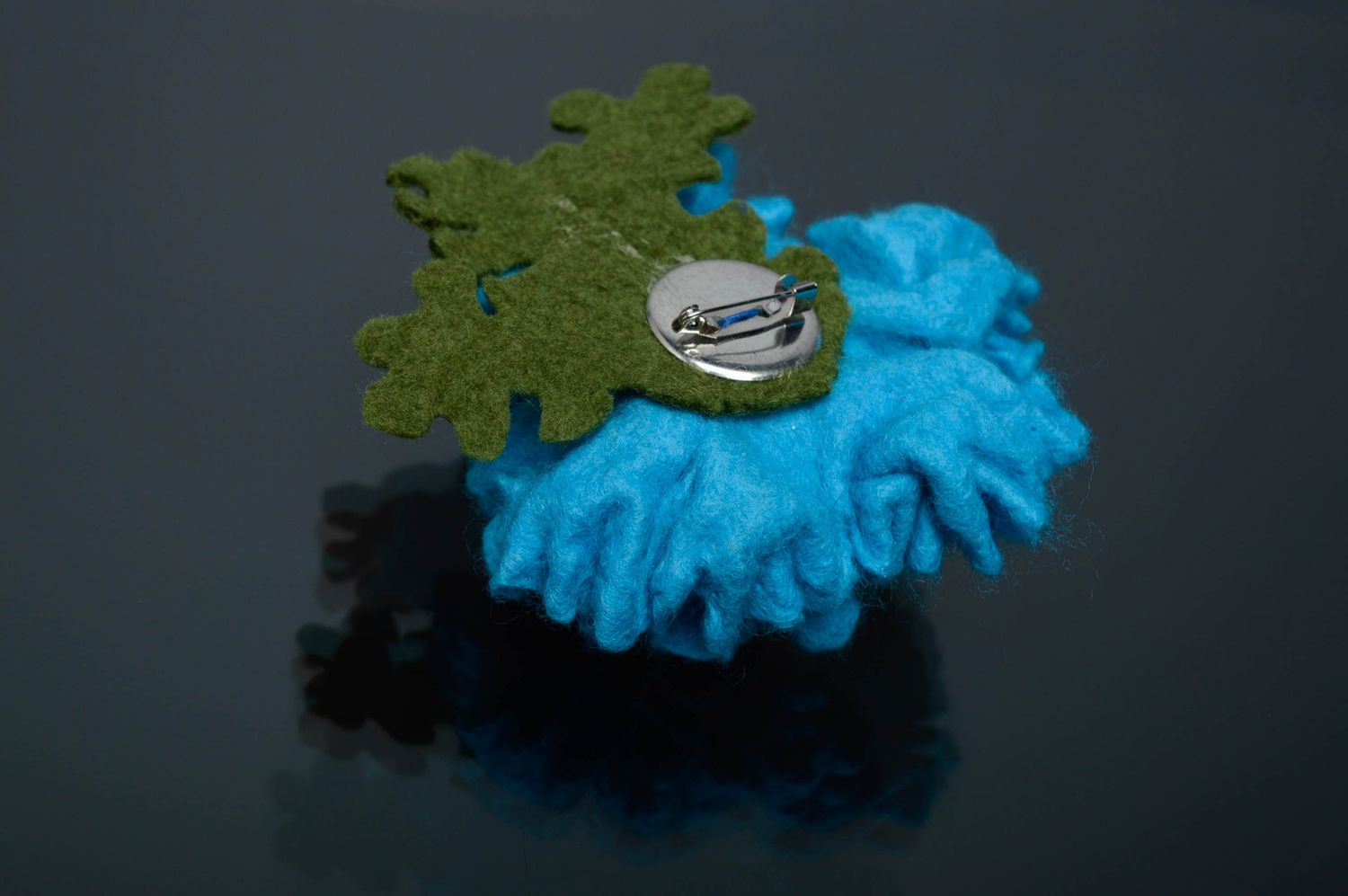 Handmade wool brooch made using felting technique Blue Flower photo 3