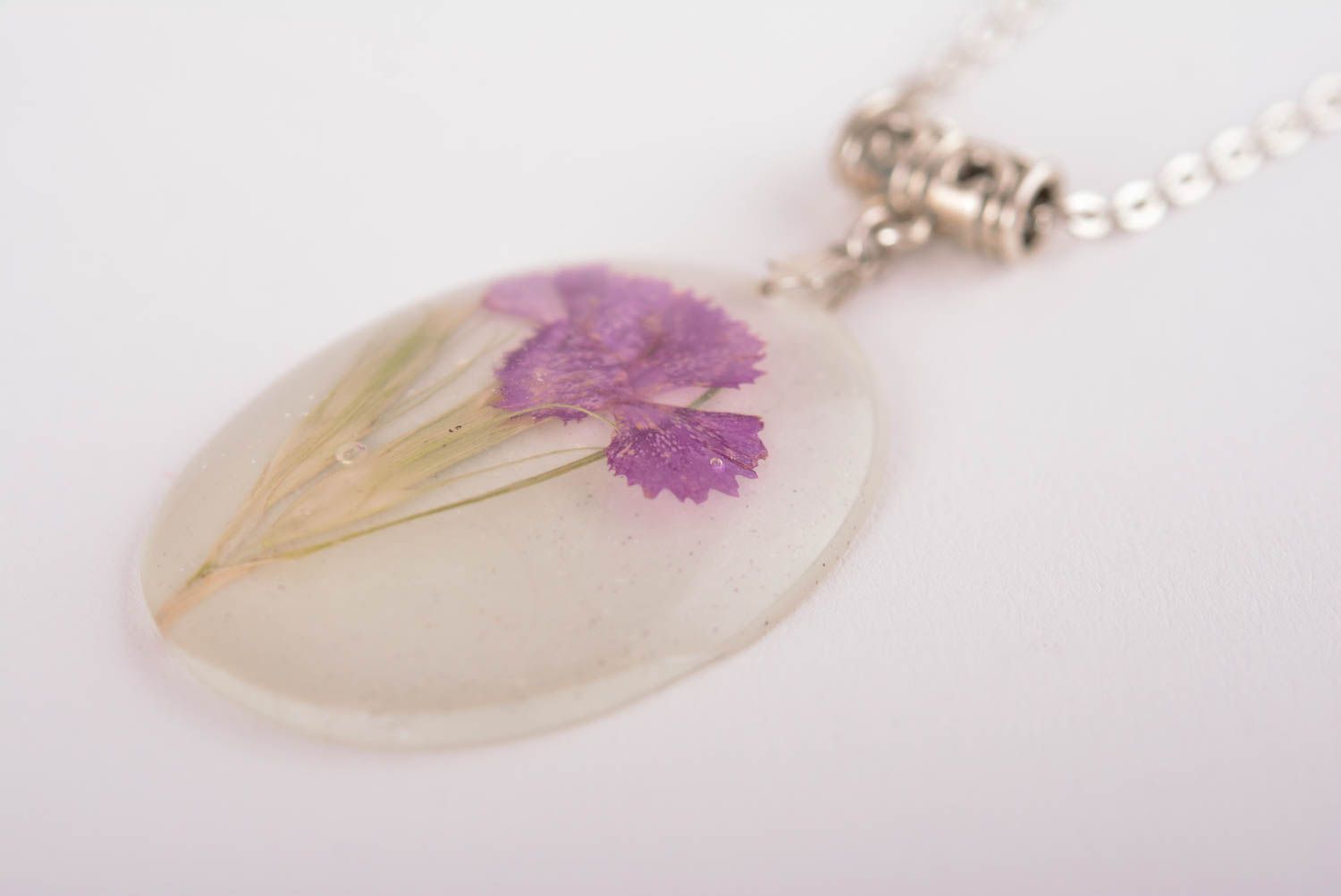 Stylish handmade neck pendant with real flowers unusual epoxy pendant gift ideas photo 3