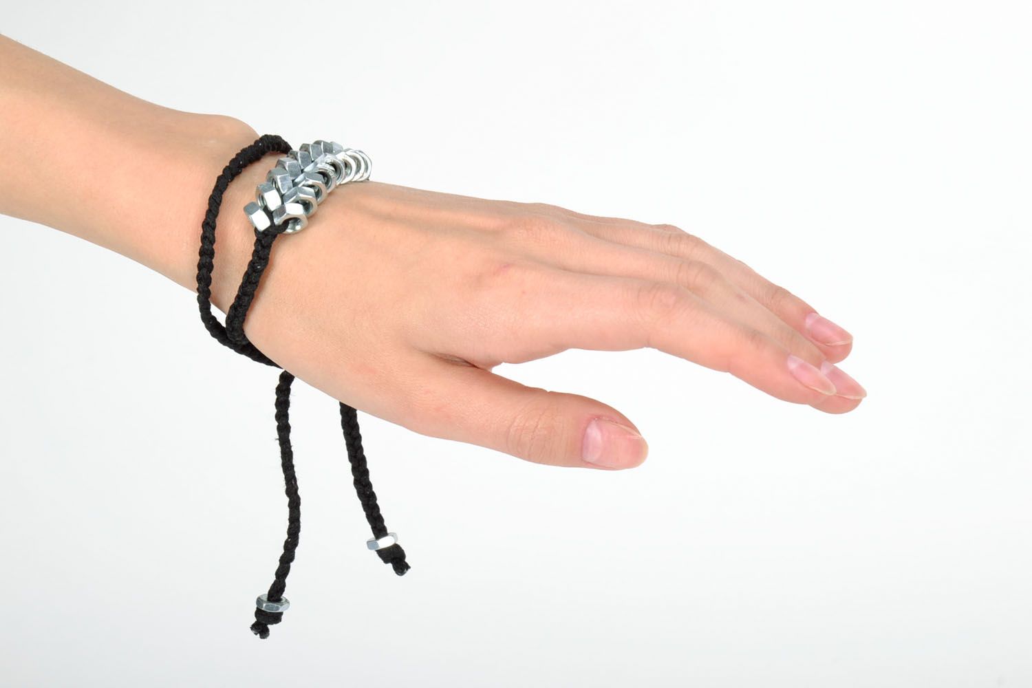 Bracelet tressé en cordon synthétique avec écrous photo 5