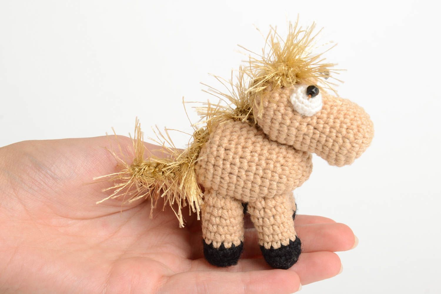 Peluche cheval faite main Jouet tricoté en coton au crochet Cadeau pour enfant photo 5