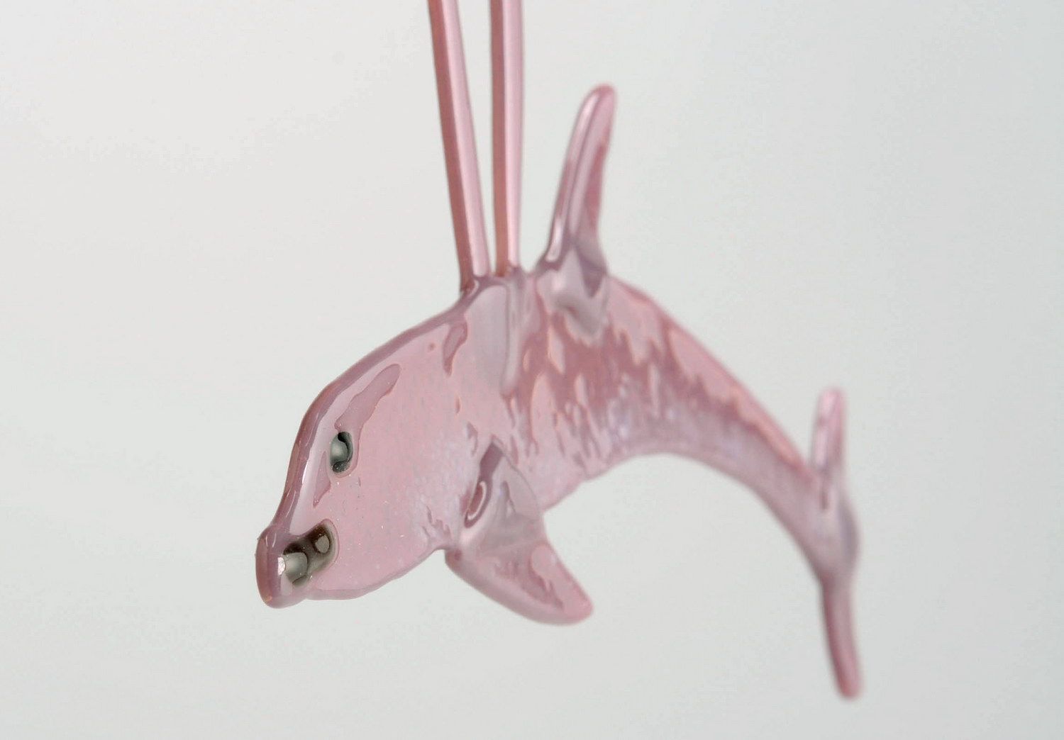 Интерьерная подвеска Дельфин из стекла фото 1