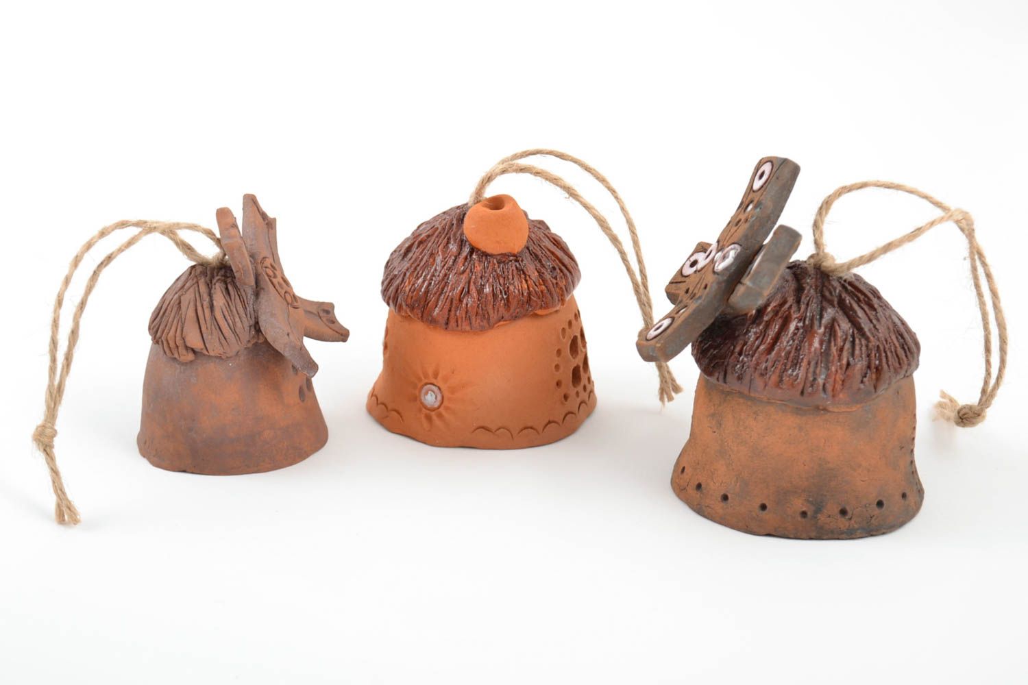 Conjunto de campanas de cerámica hechas a mano originales 3 piezas  foto 3