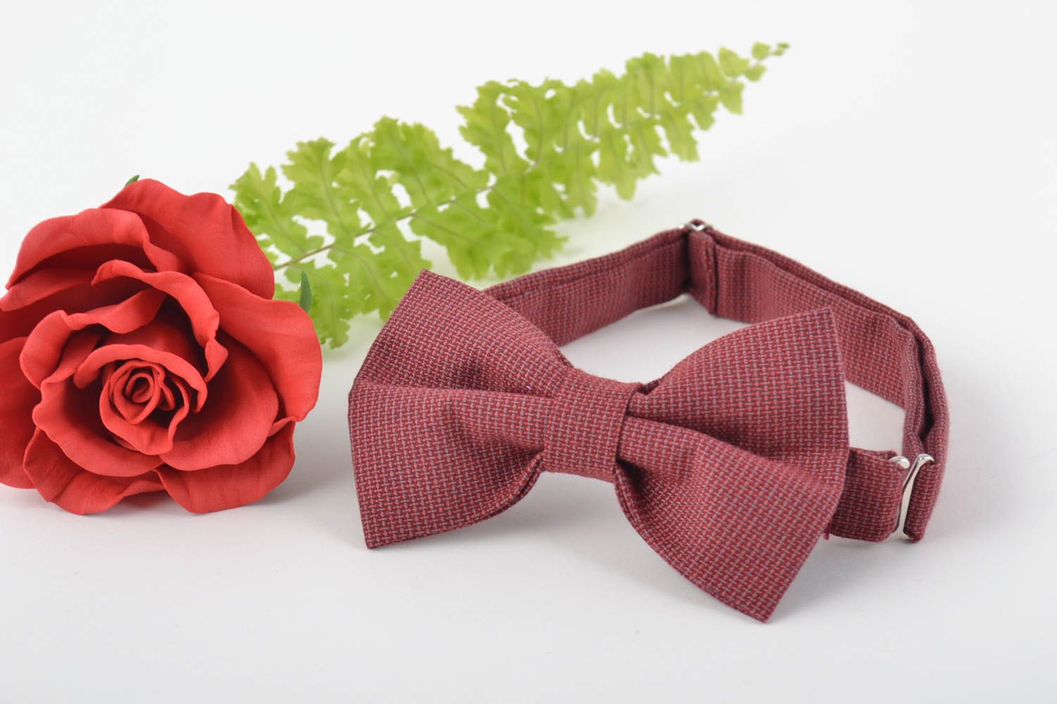 Текстильный галстук-бабочка ручной работы для детей темный стильный красивый фото 1