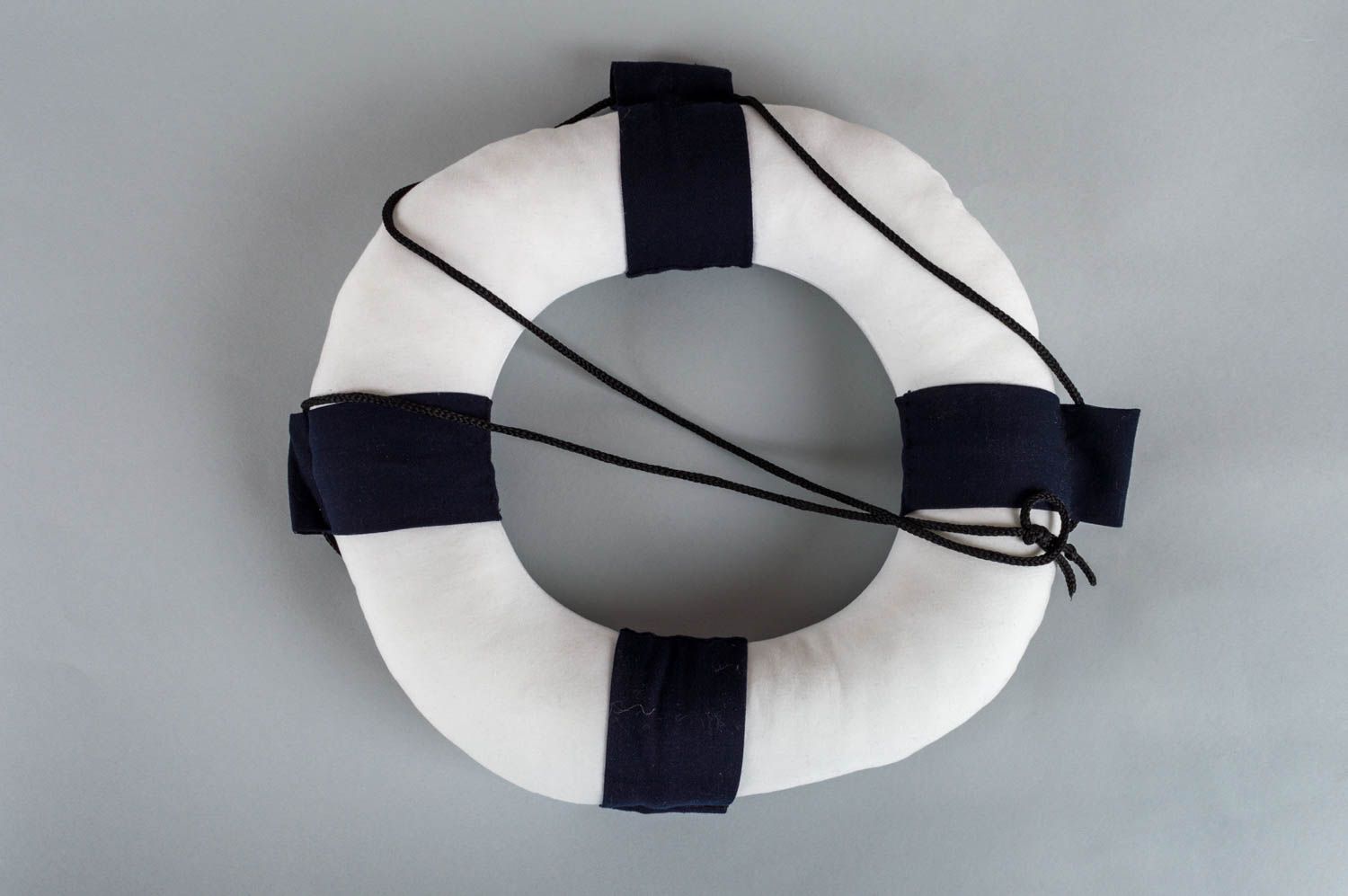 Juguete artesanal almohada de peluche regalo original con forma de salvavidas foto 2