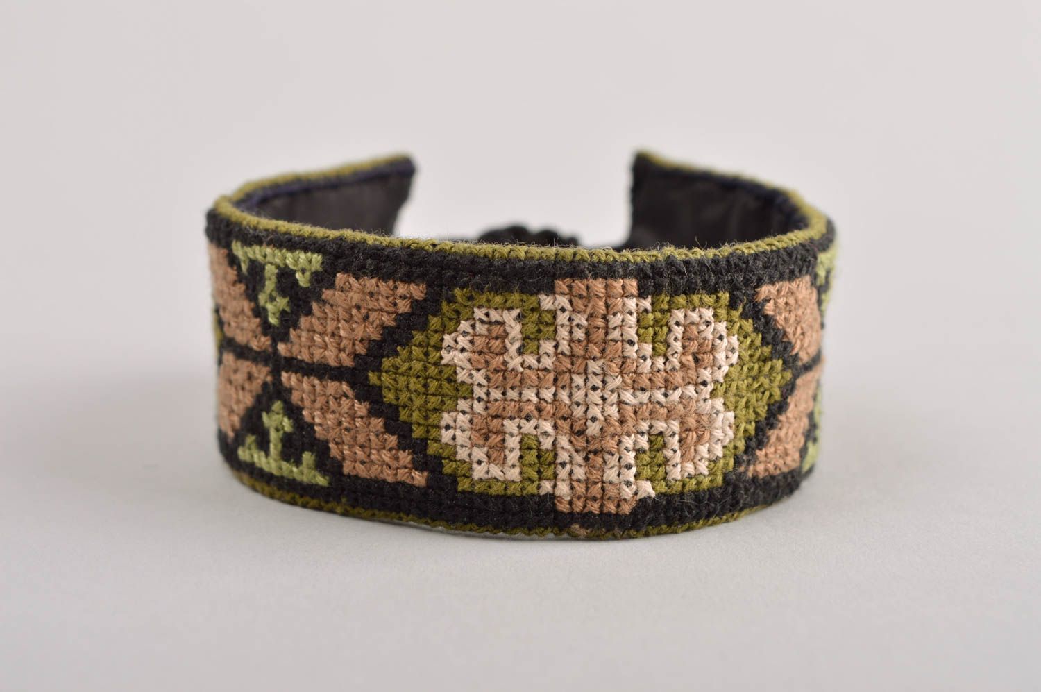 Beautiful handmade textile bracelet modern embroidery accessories for girls photo 3