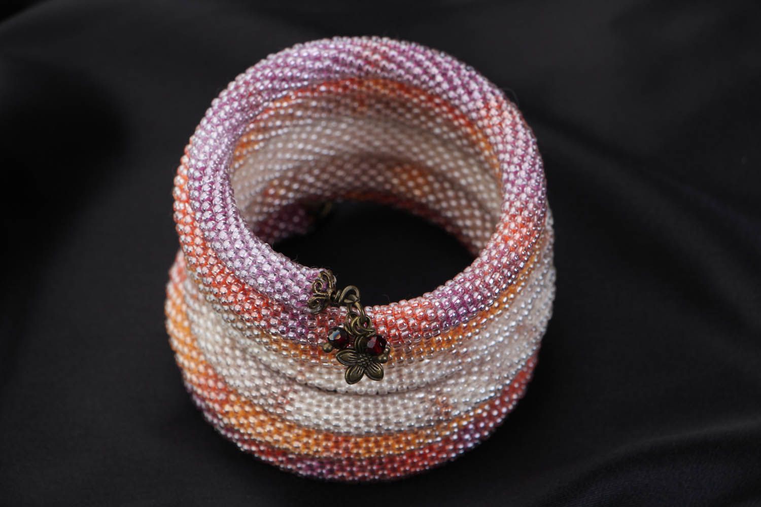 Bracelet fait main en perles de rocailles japonaises Spirale multicolore photo 3