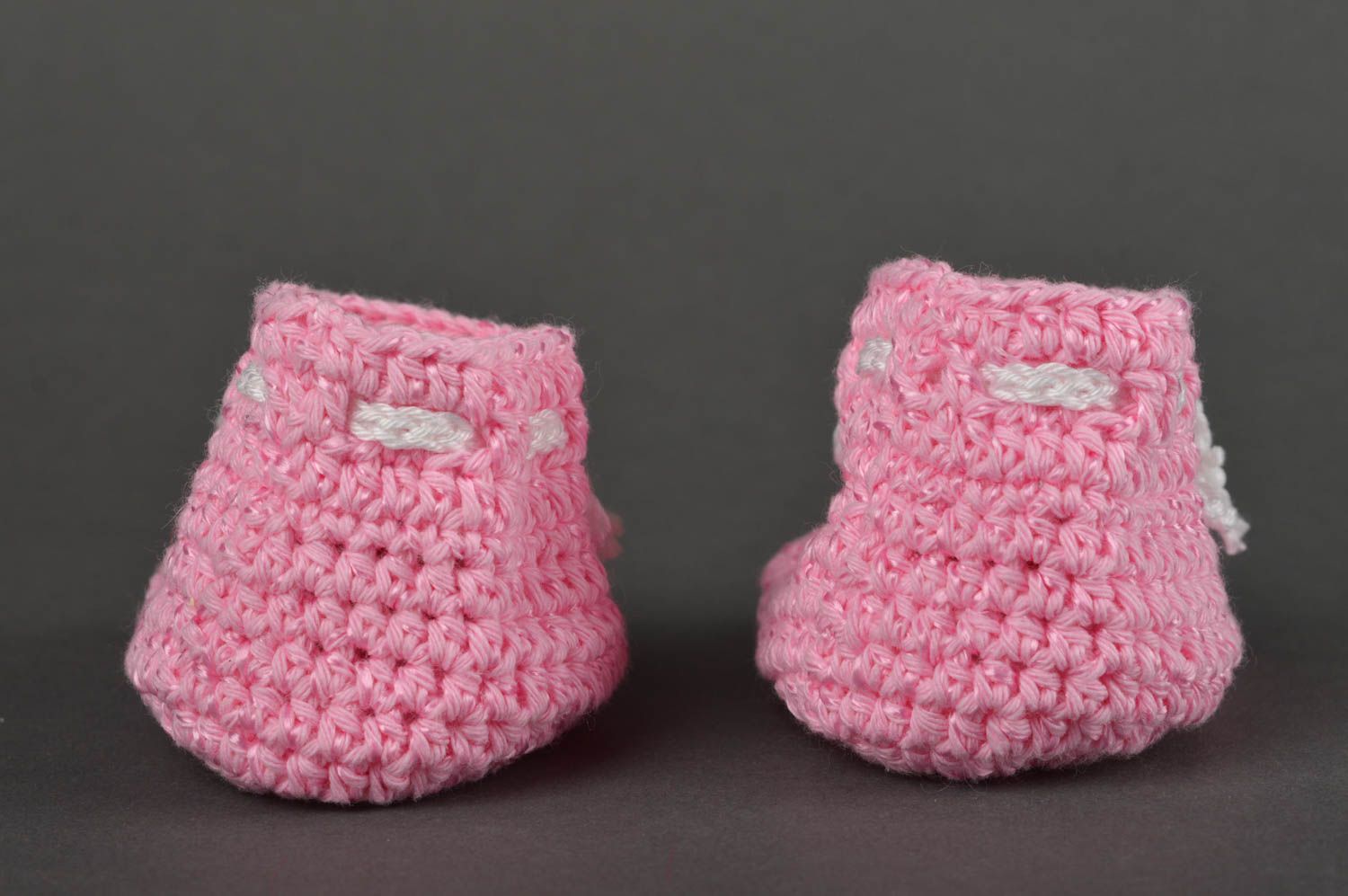 Chaussons de bébé au crochet faits main originaux roses Chaussures pour bébé photo 4