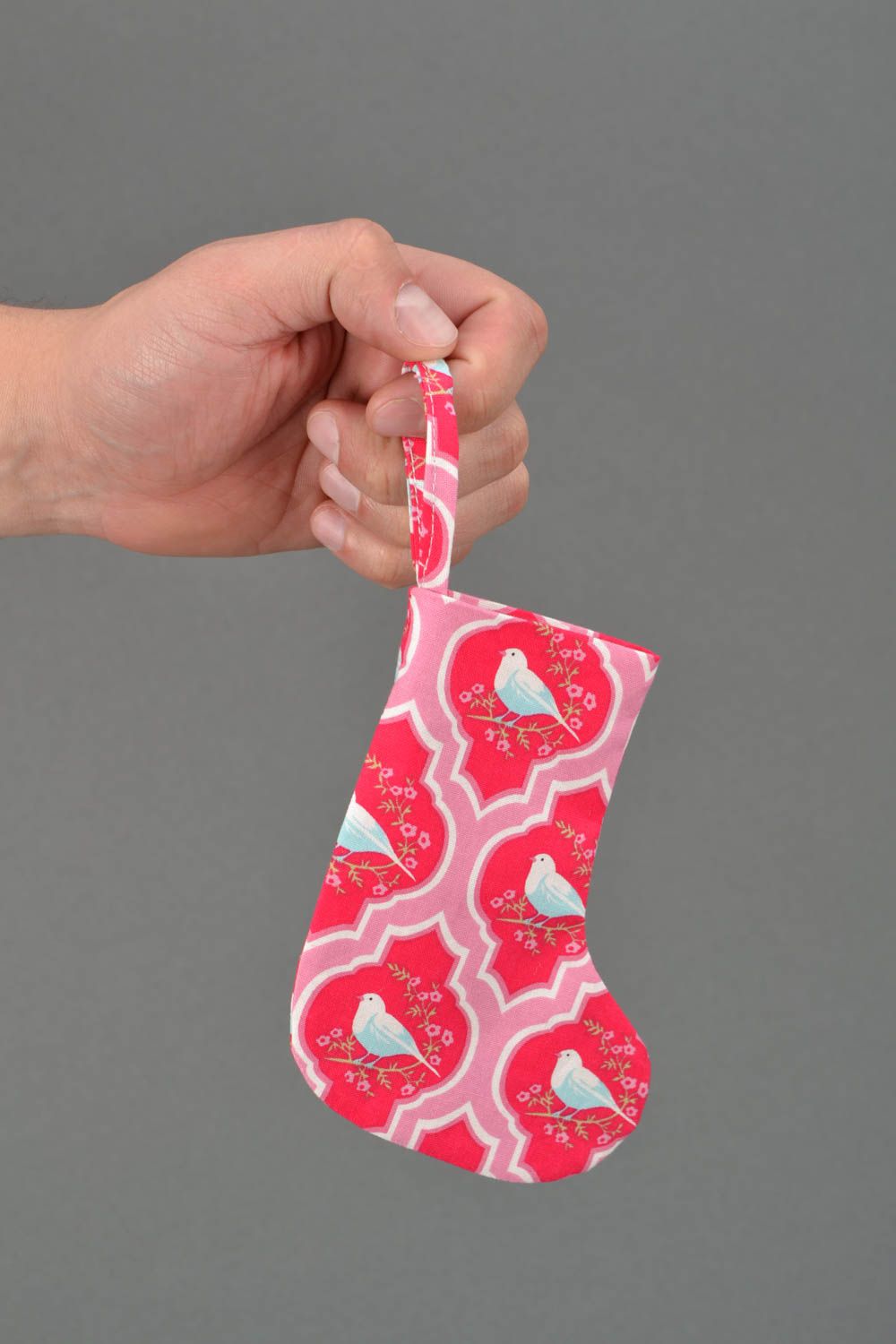 Jouet décoratif en tissu fait main à suspendre pour cadeau en forme de botte  photo 1