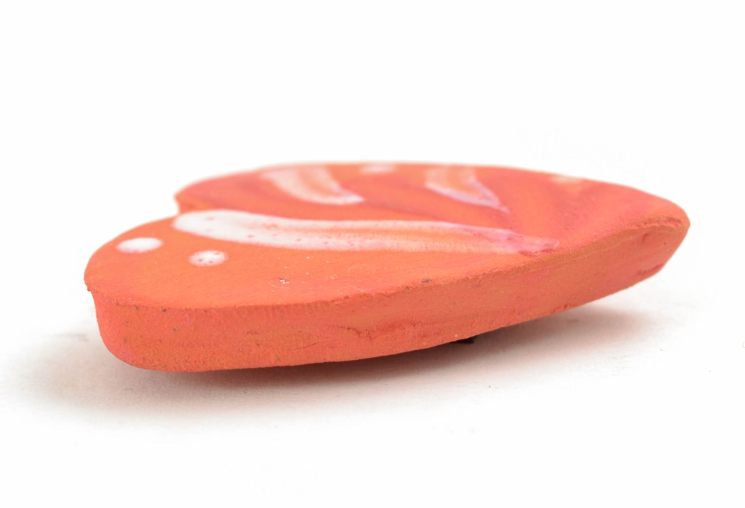 Calamita da frigorifero fatta a mano souvenir in ceramica a forma di cuore	 foto 3