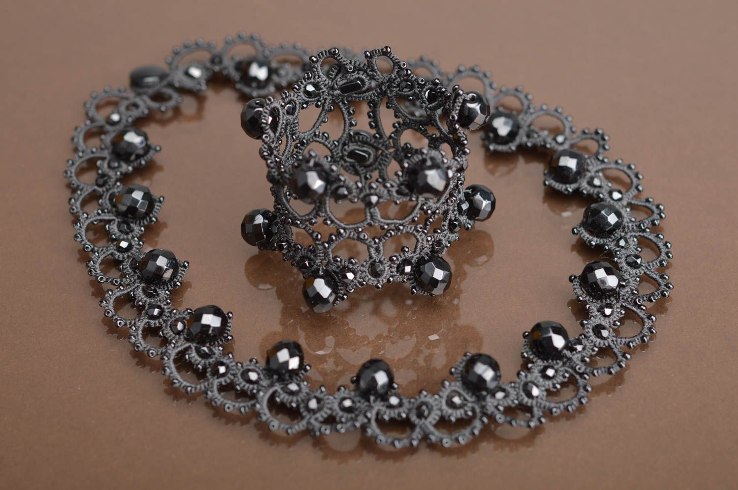 Bijoux faits main collier et bracelet avec cristaux frivolité accessoires photo 2
