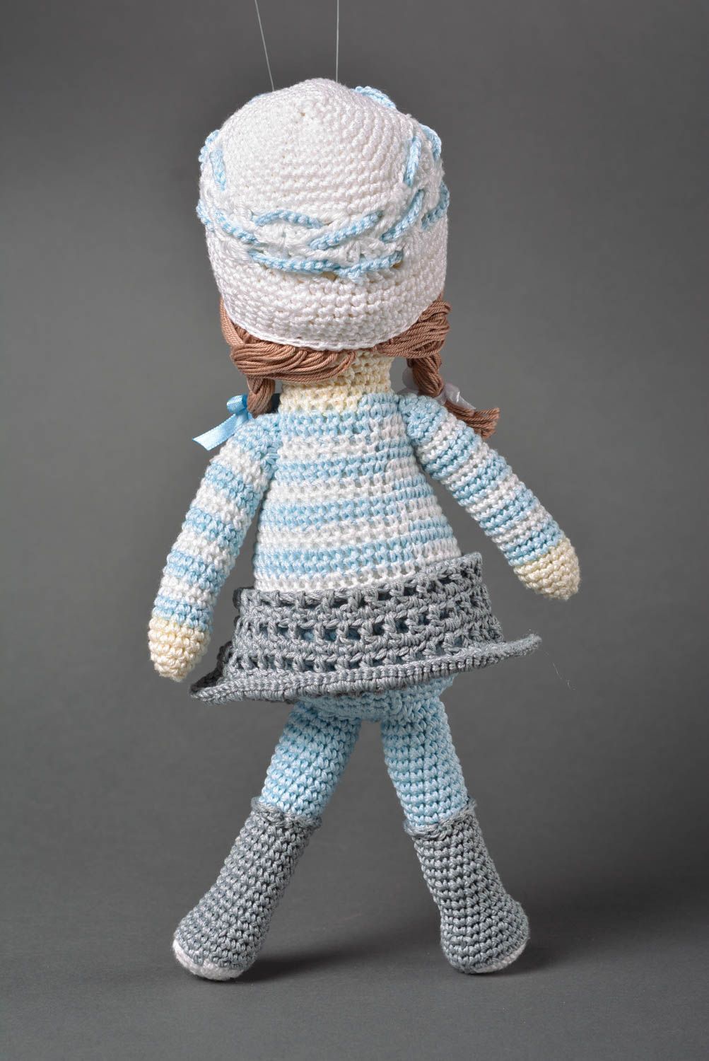 Handmade Designer Puppe Stoff Spielzeug gehäkelte Puppe im Kleid und Mütze foto 4