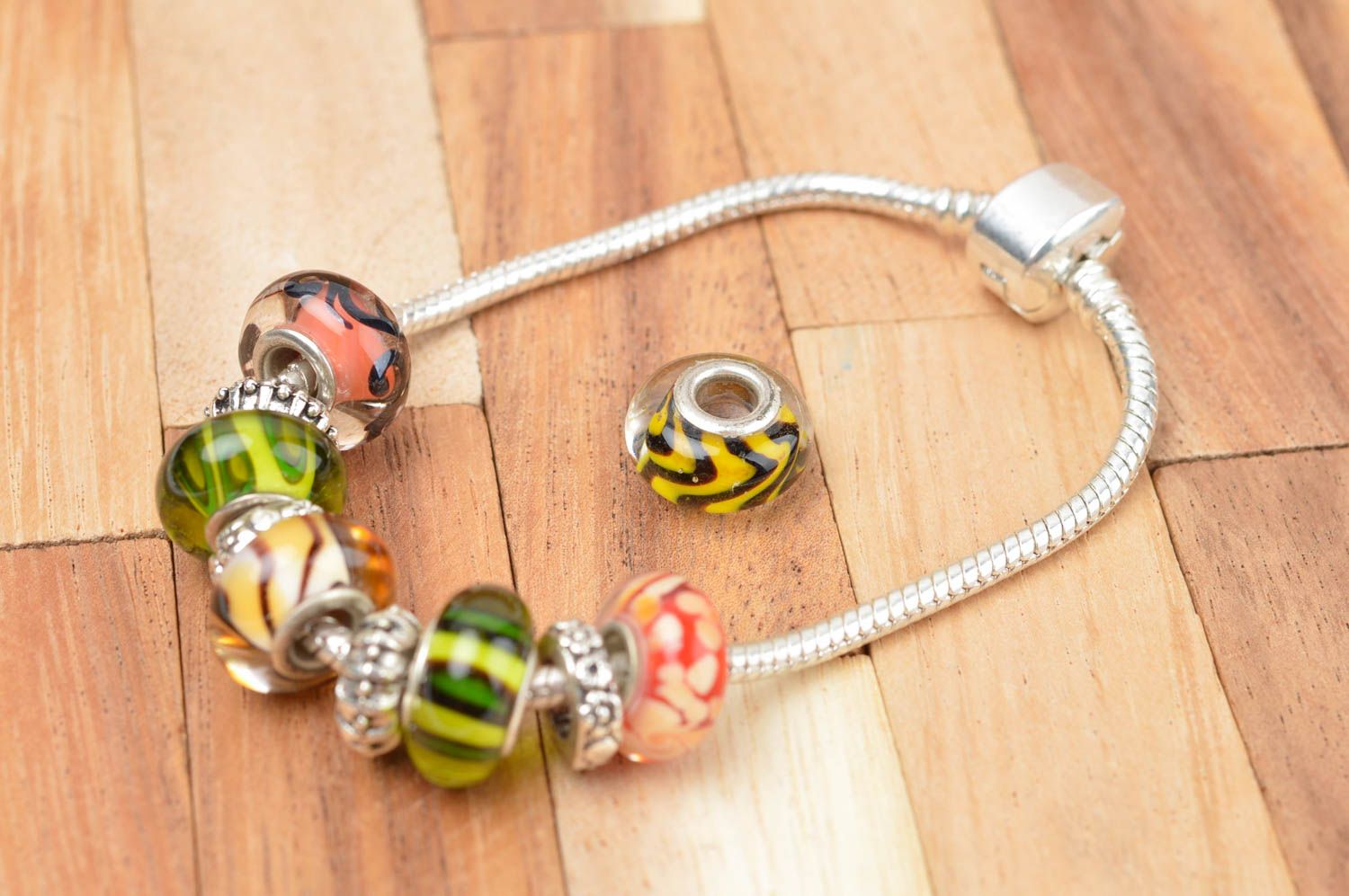 Stylish handmade glass bead lampwork ideas fashion accessories small gifts photo 4