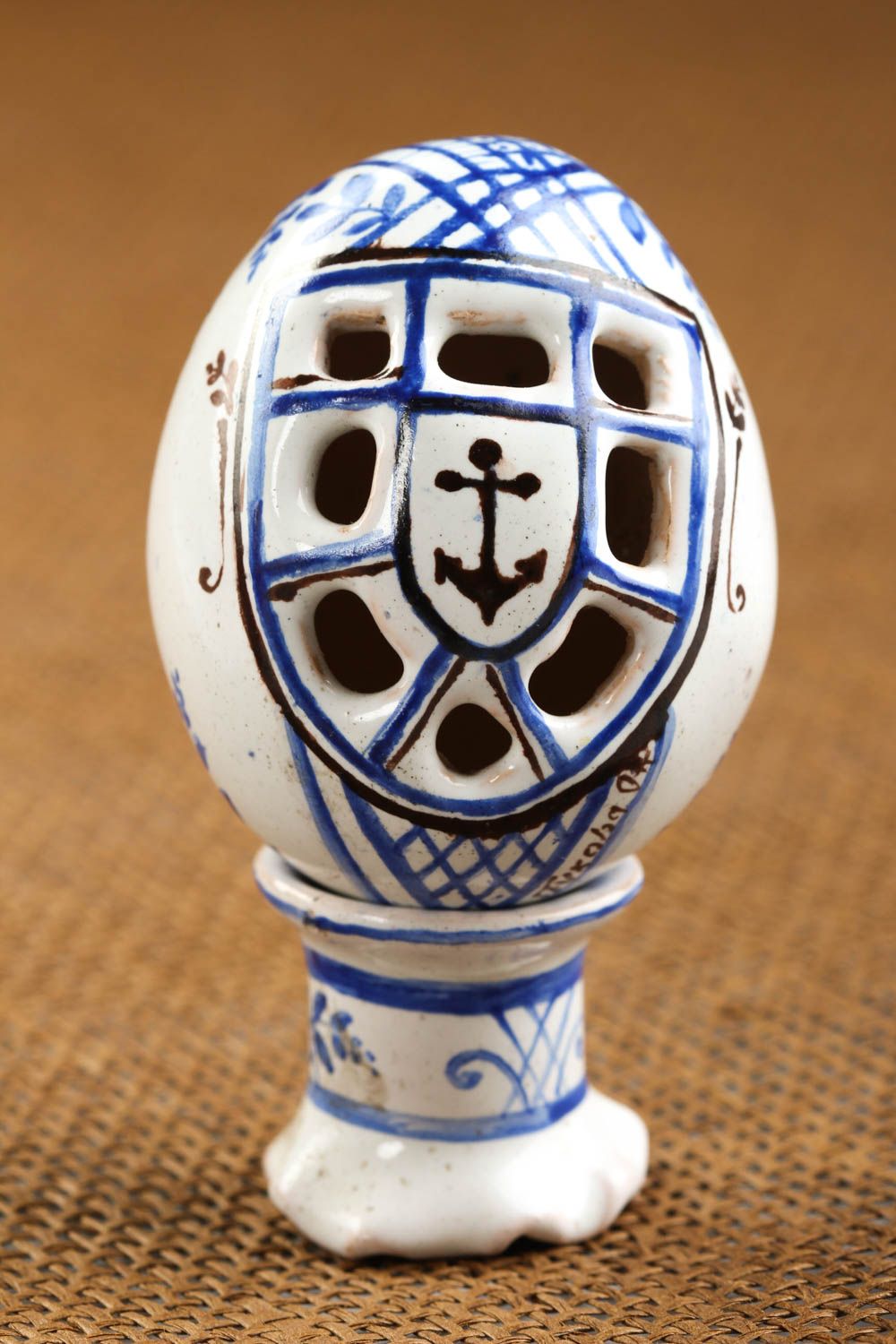 Авторская керамики ручной работы декоративное яйцо дизайнерское декор для дома фото 1