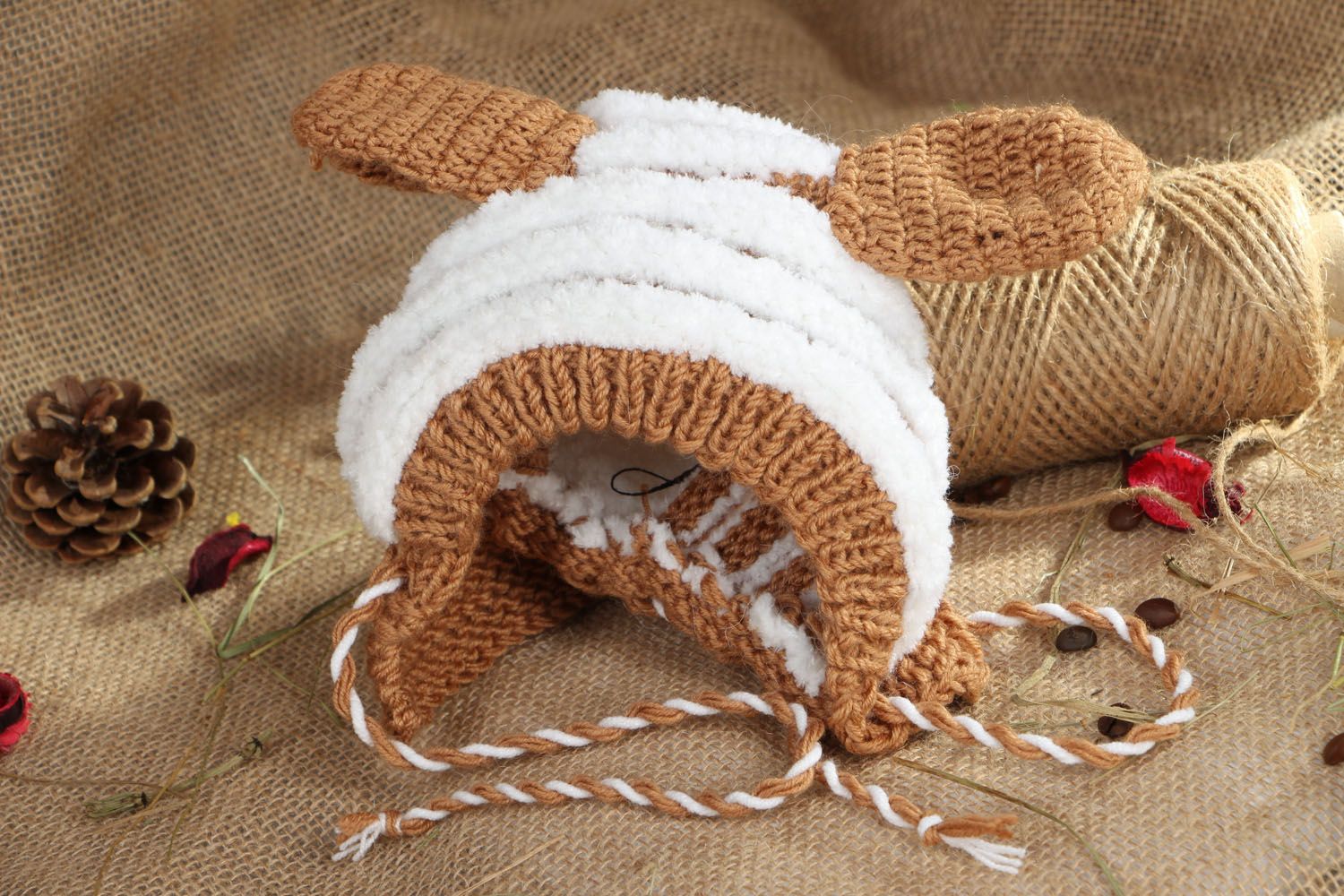 Bonnet tricoté en laine et fils acryliques photo 5