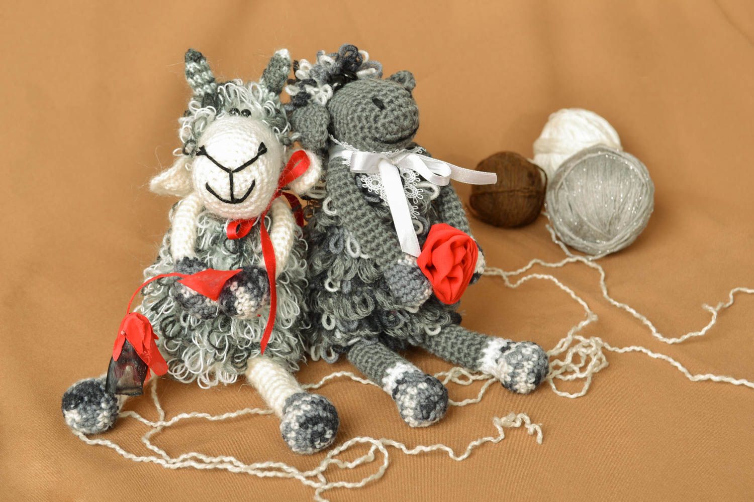 Peluche tricotée agneau faite main photo 5