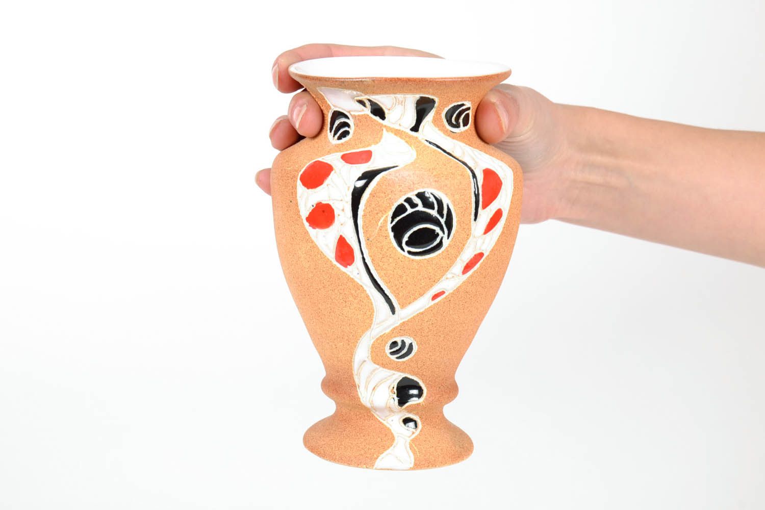 Bemalte Vase aus Ton foto 2