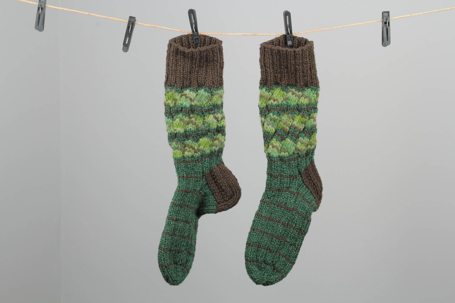 Meias mornas de malha tricotadas de fios de lã e de mescla de lã para inverno foto 1