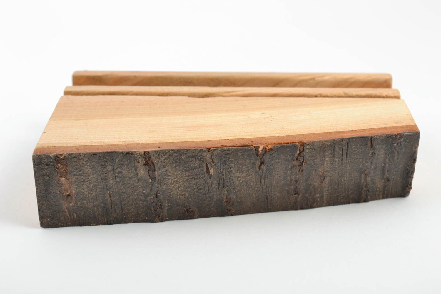 Sujetador para tablet ecológico de madera artesanal original pequeño bonito foto 2