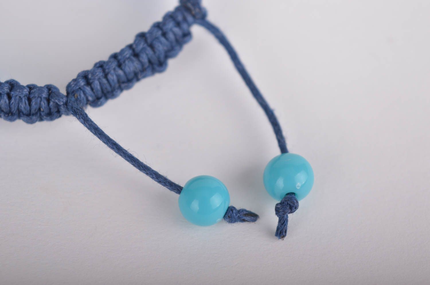 Голубое украшение ручной работы браслет из бусин браслет бижутерия авторский фото 6