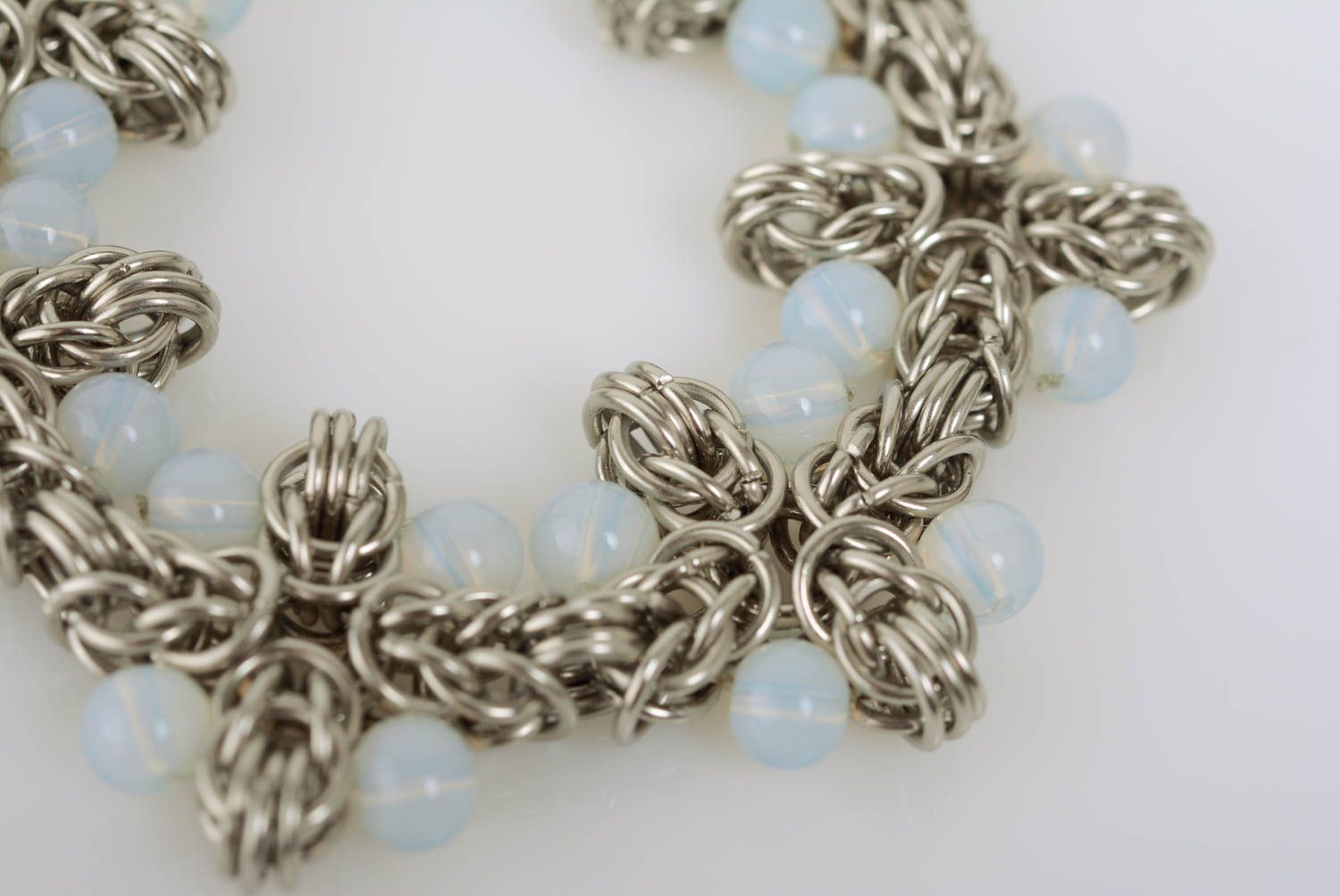 Line metal fashion cross shape bracelets with blue stones photo 2