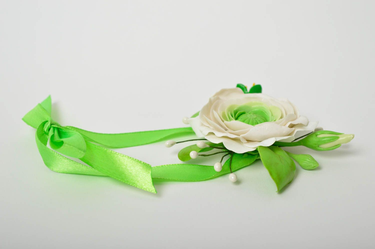 Corsage de poignet mariage fait main Bracelet en tissu fleur Accessoire mariage photo 4