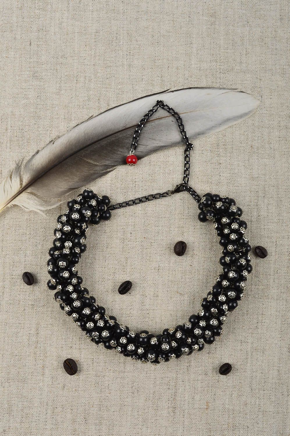 Collier noir Bijou fait main perles noires en plastique Accessoire femme photo 1