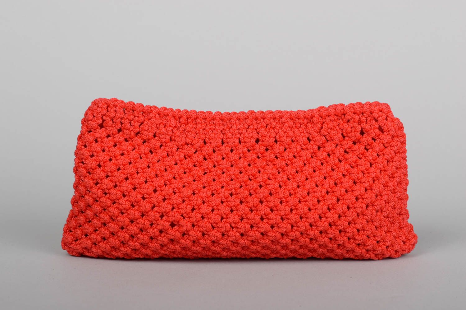 Сумка ручной работы сумочка клатч женская сумка красная в технике макраме фото 1