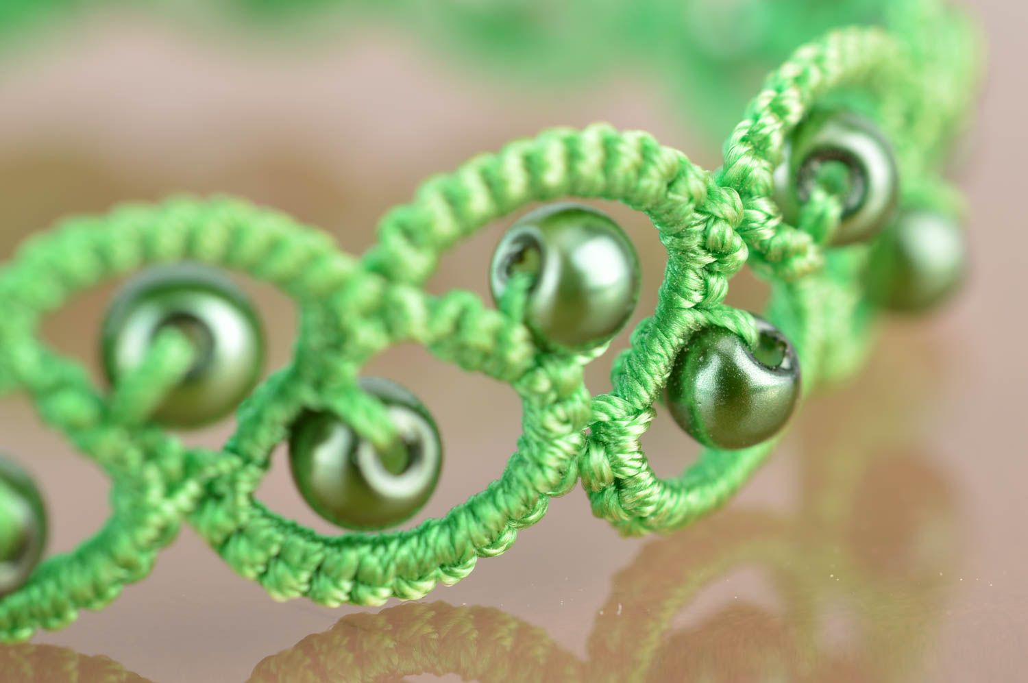 Bracelet frivolité en fil de satin avec perles fantaisie fait main vert photo 4