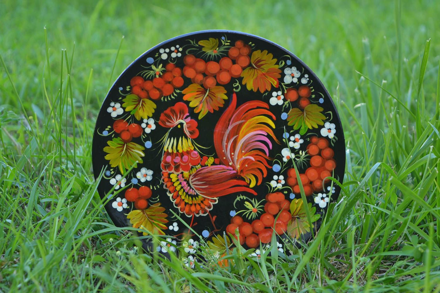 Декоративная тарелка на стену круглая с яркой Петриковской росписью хэнд мейд фото 1