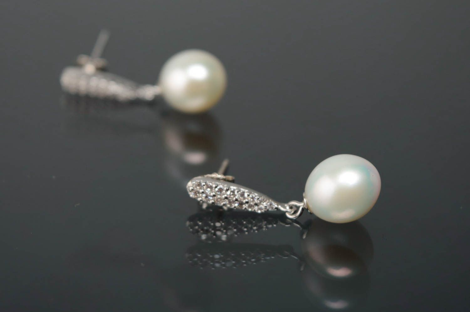 Silver earrings with pearl and zirconium photo 2