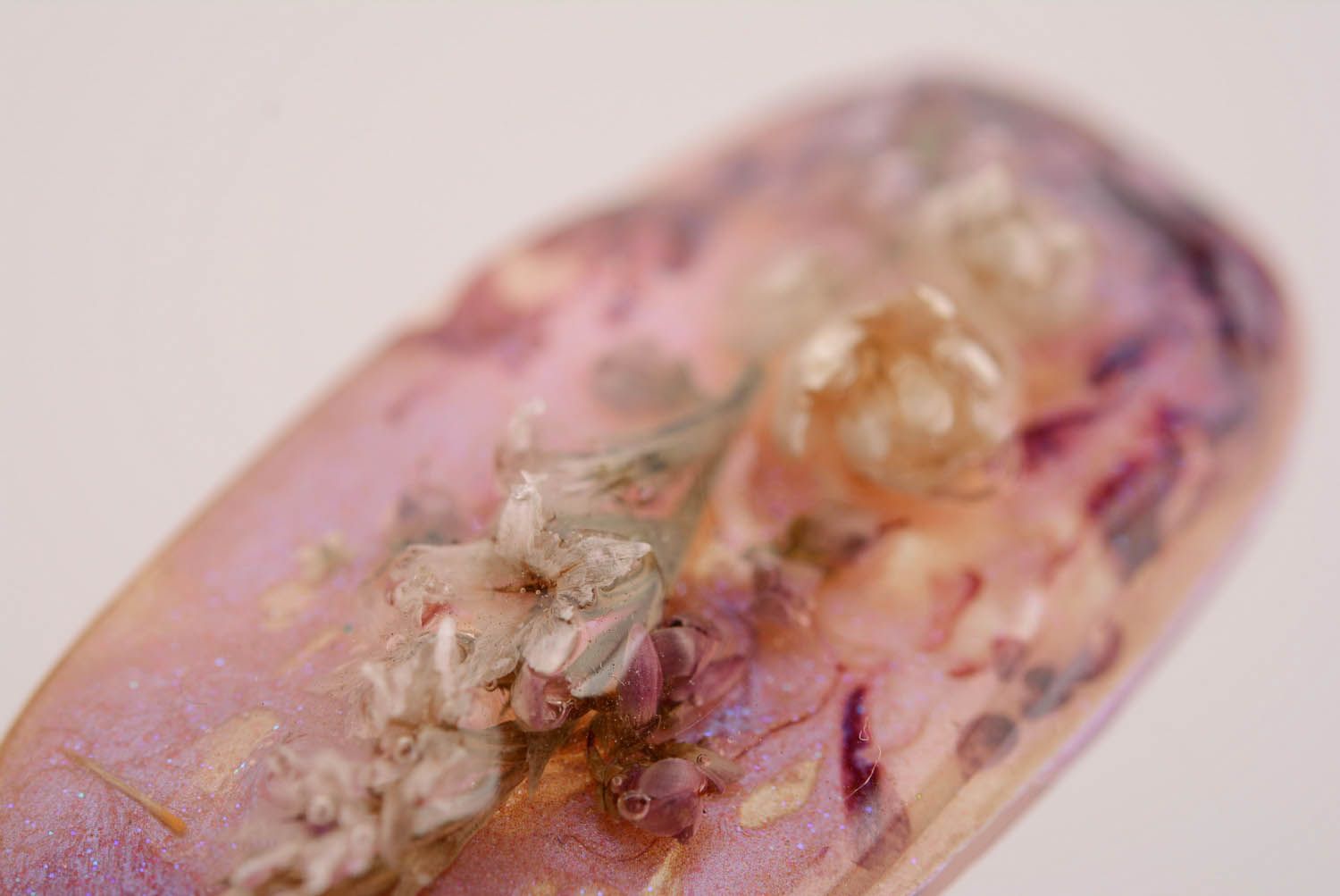 Earrings made of epoxy resin Lilac nacre photo 4