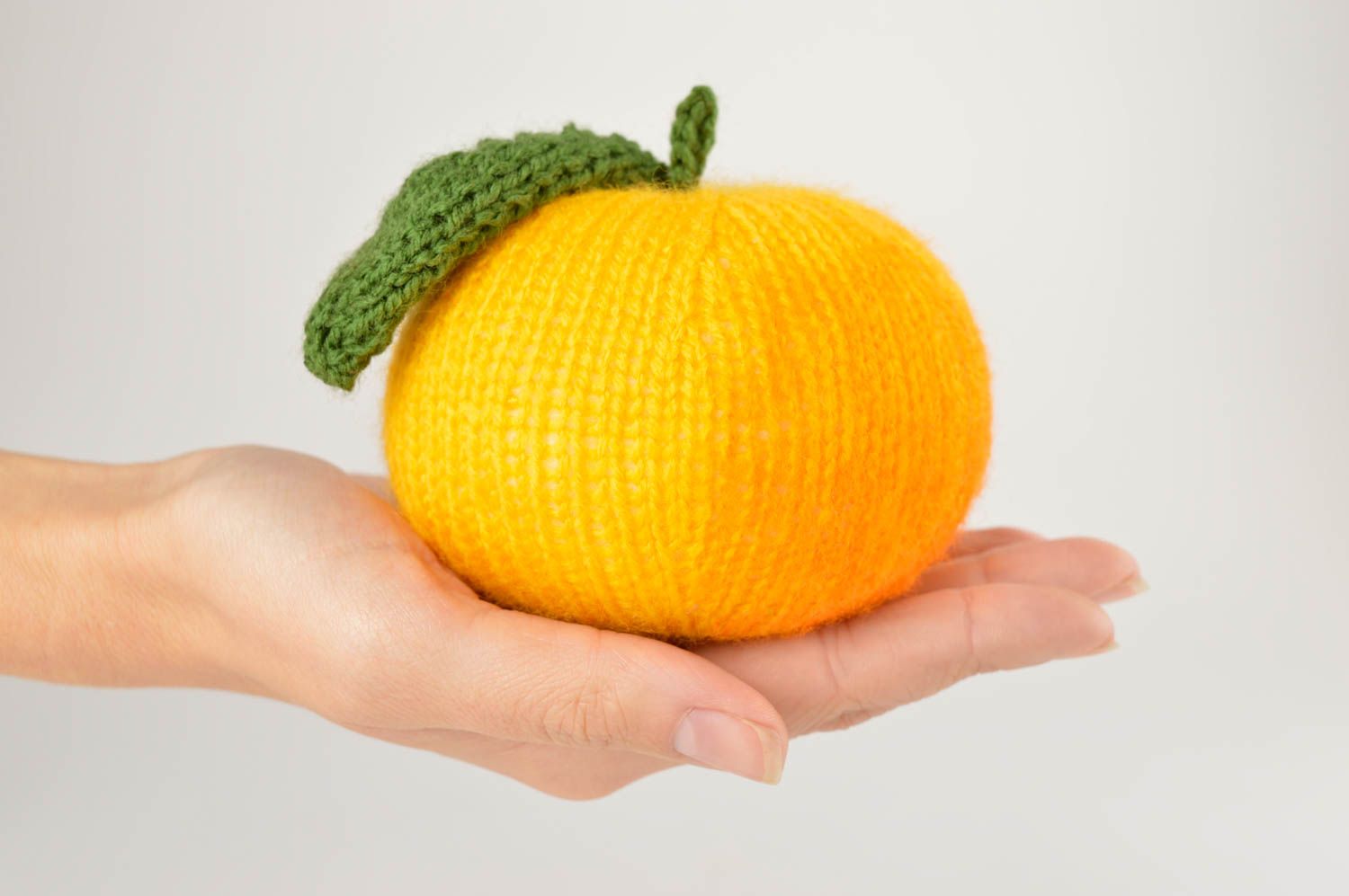 Игрушка-фрукт хэнд мэйд мягкая игрушка вязаный фрукт желтое яблоко красивое фото 4