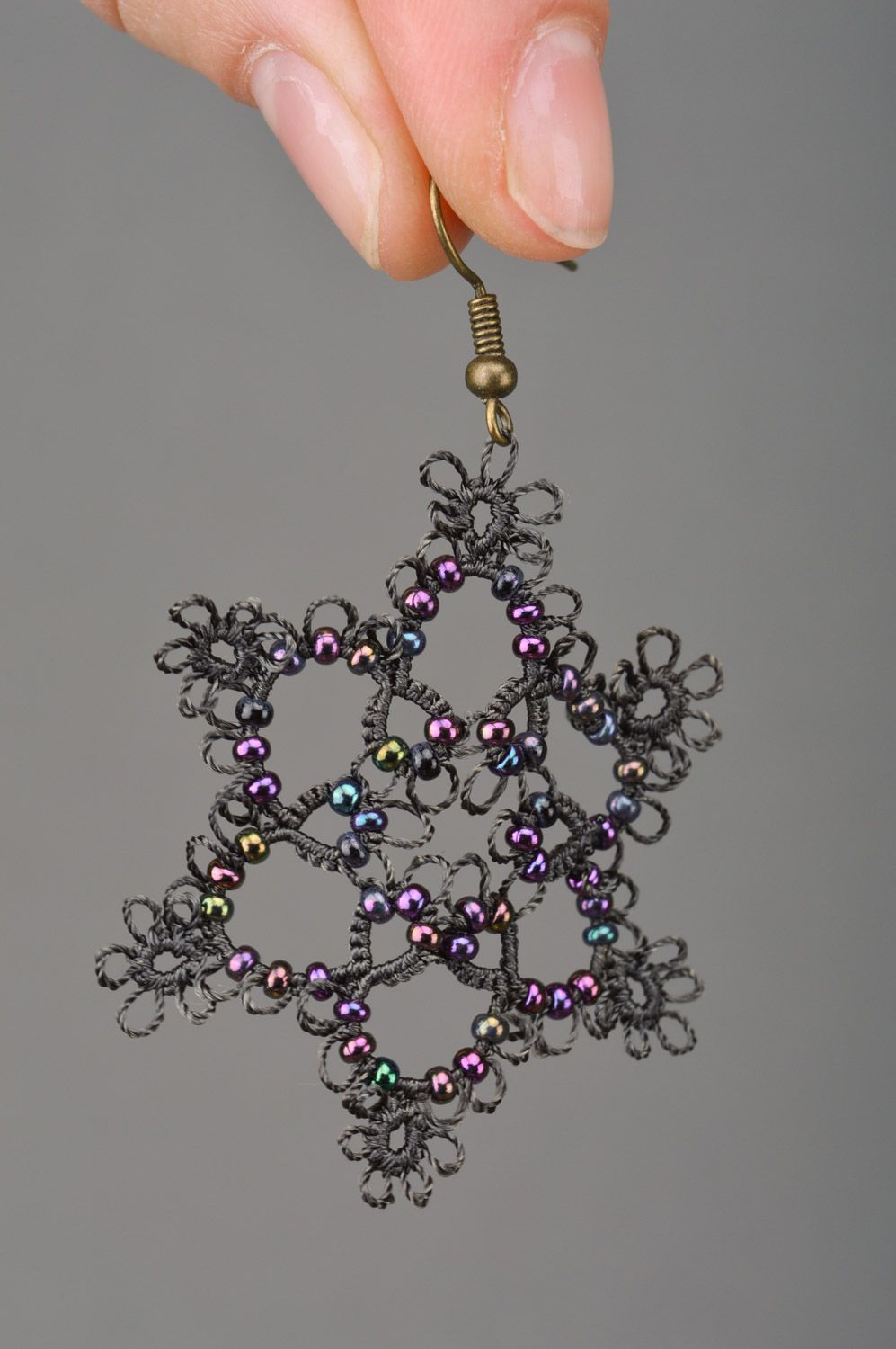 Black and violet handmade woven tatting earrings with beads photo 5