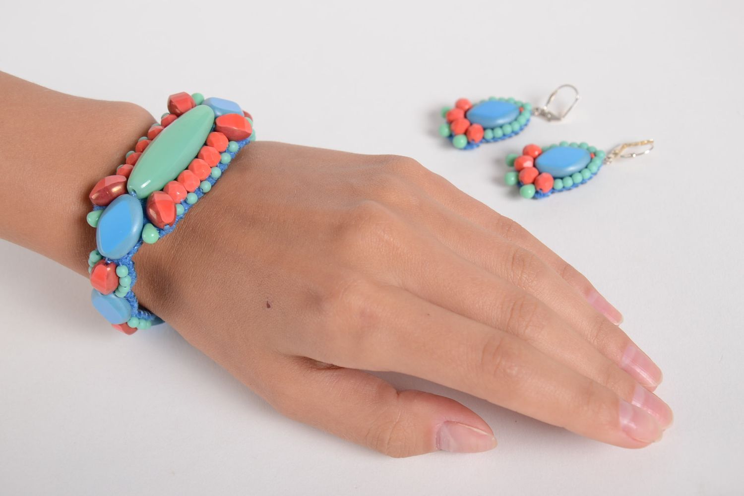 Handmade jewelry set beaded earrings bracelet designs fashion trends gift ideas photo 2