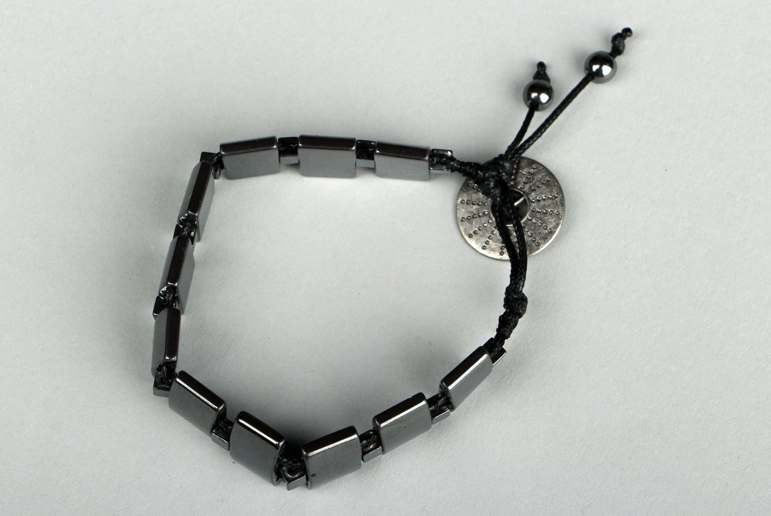 Bracelet with hematite beads photo 3