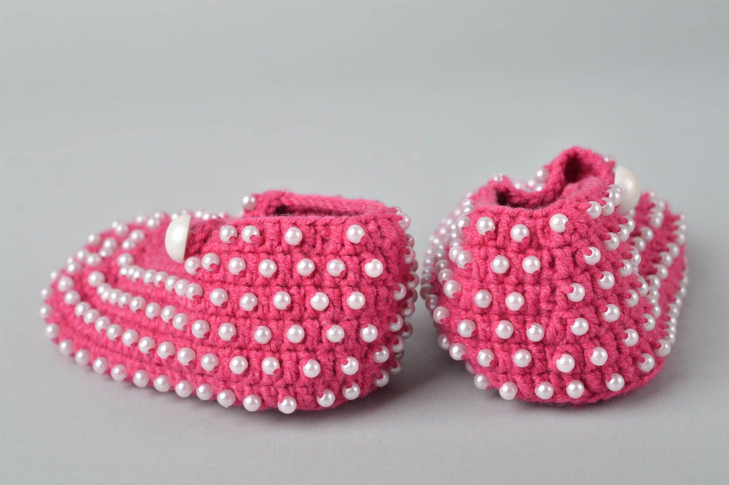 Handmade crocheted baby bootees unusual crimson bootees home shoes for kids photo 4