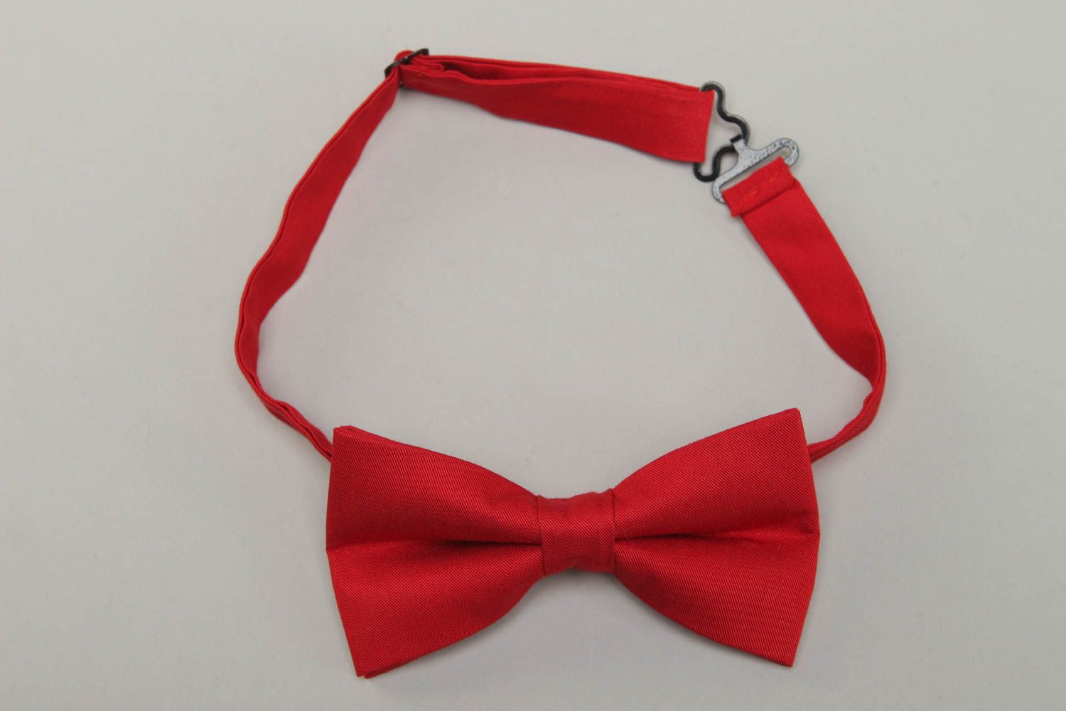 Cotton bow tie of red color photo 1