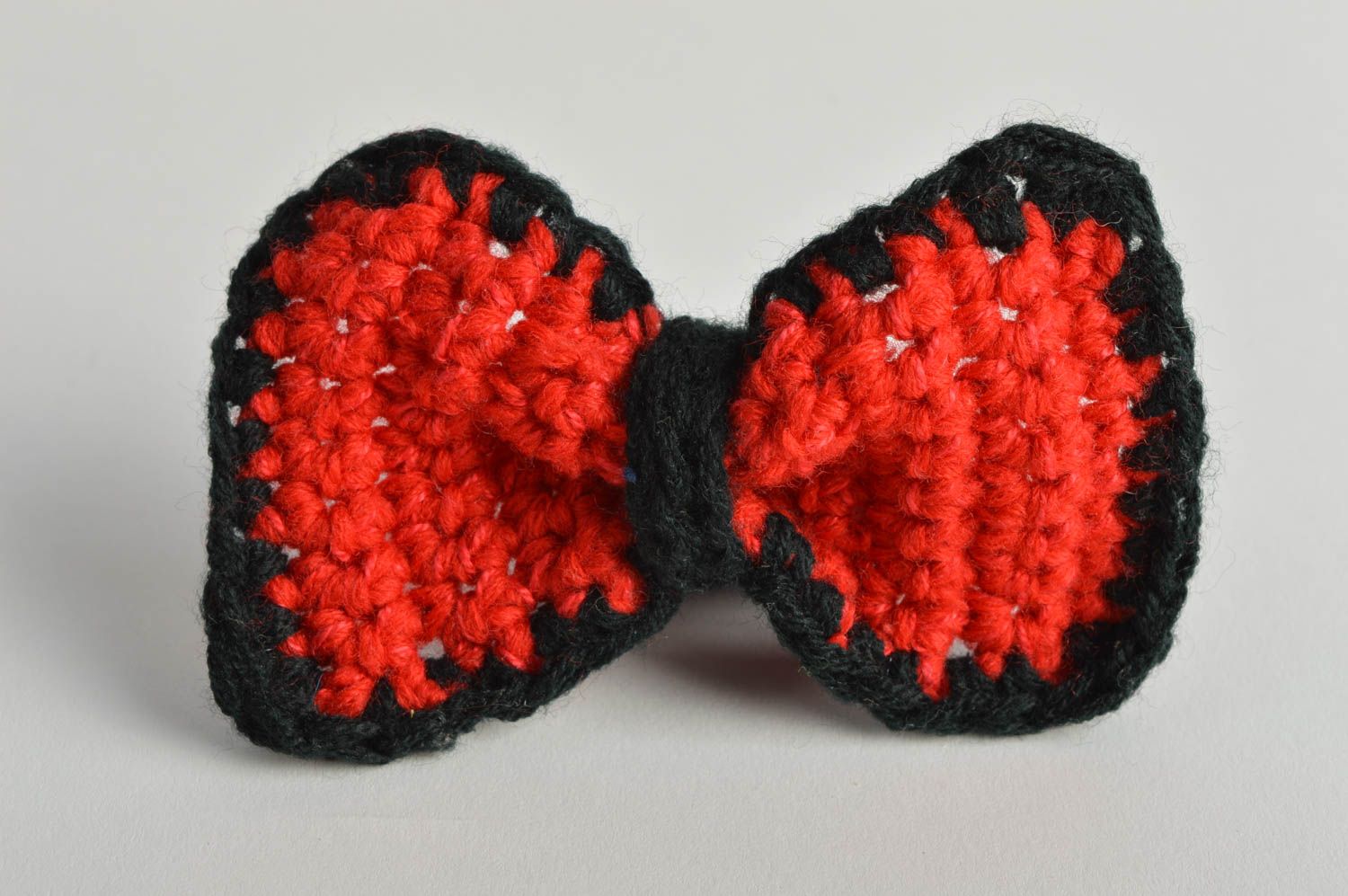 Beautiful children's handmade designer crochet bow hair tie black and red photo 2