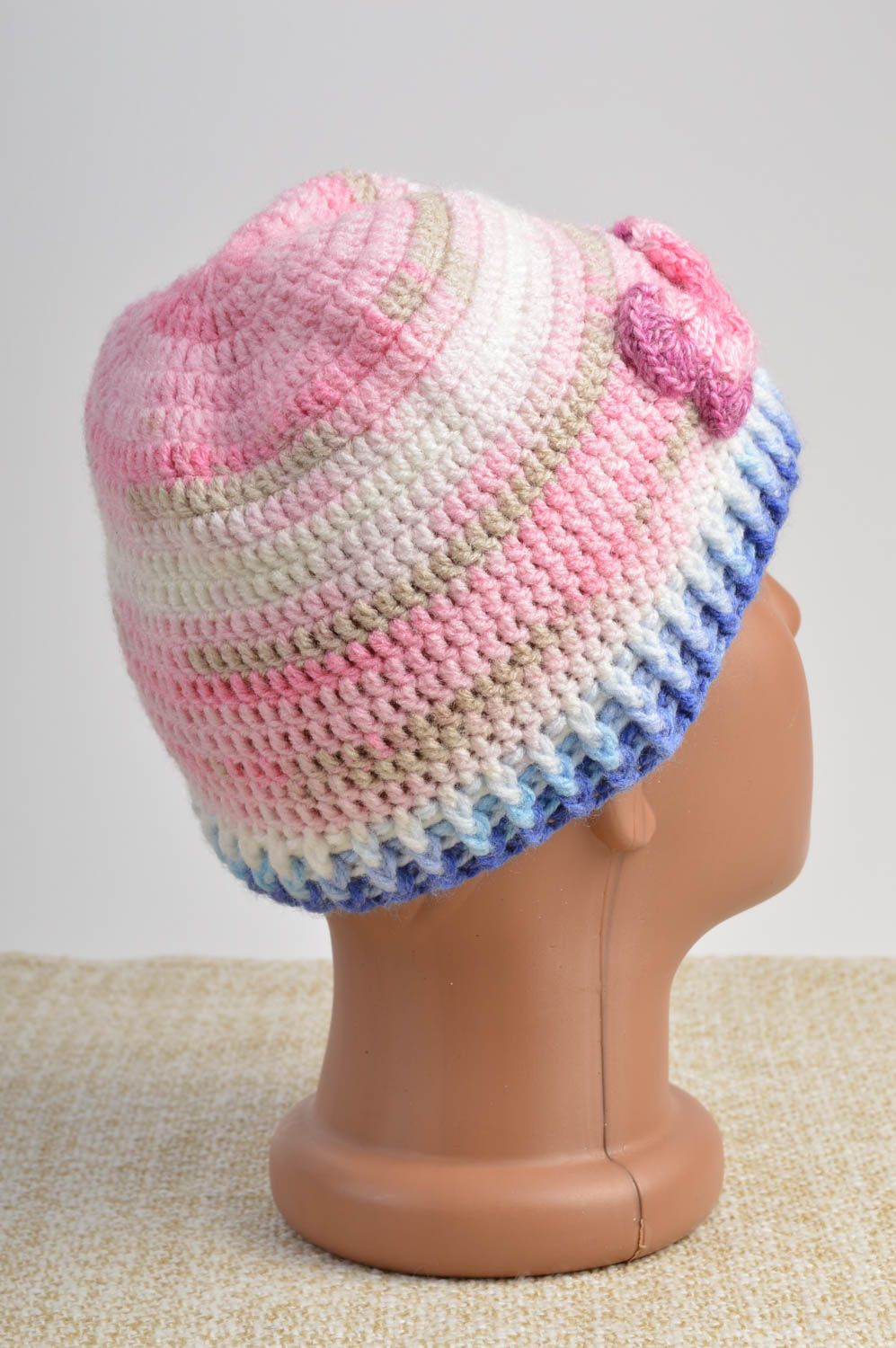 Bonnet tricot fait main Chapeau au crochet laine acrylique Vêtement fille design photo 2