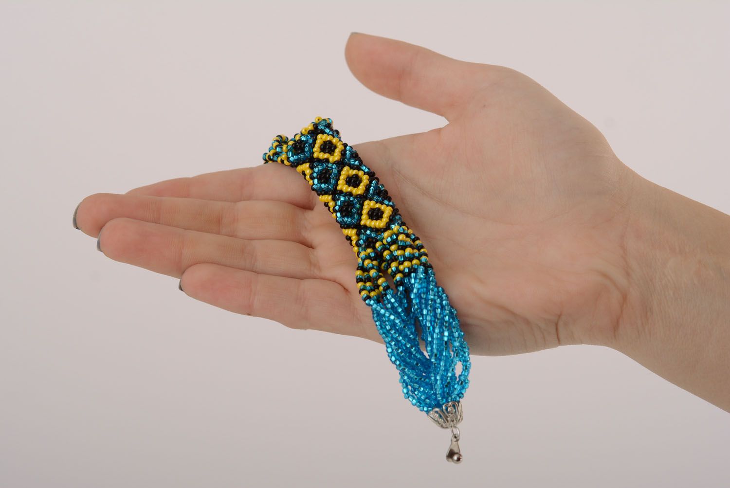 Blue and yellow beaded chain bracelet for women photo 4