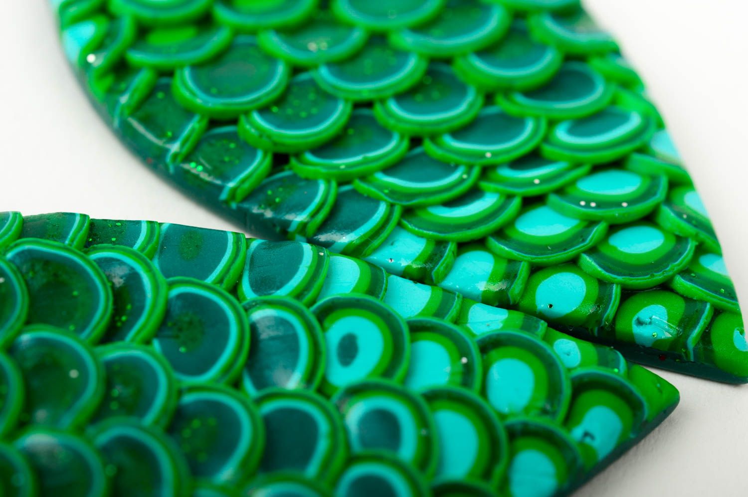 Серьги ручной работы изделие из полимерной глины серьги с подвесками зеленые фото 5