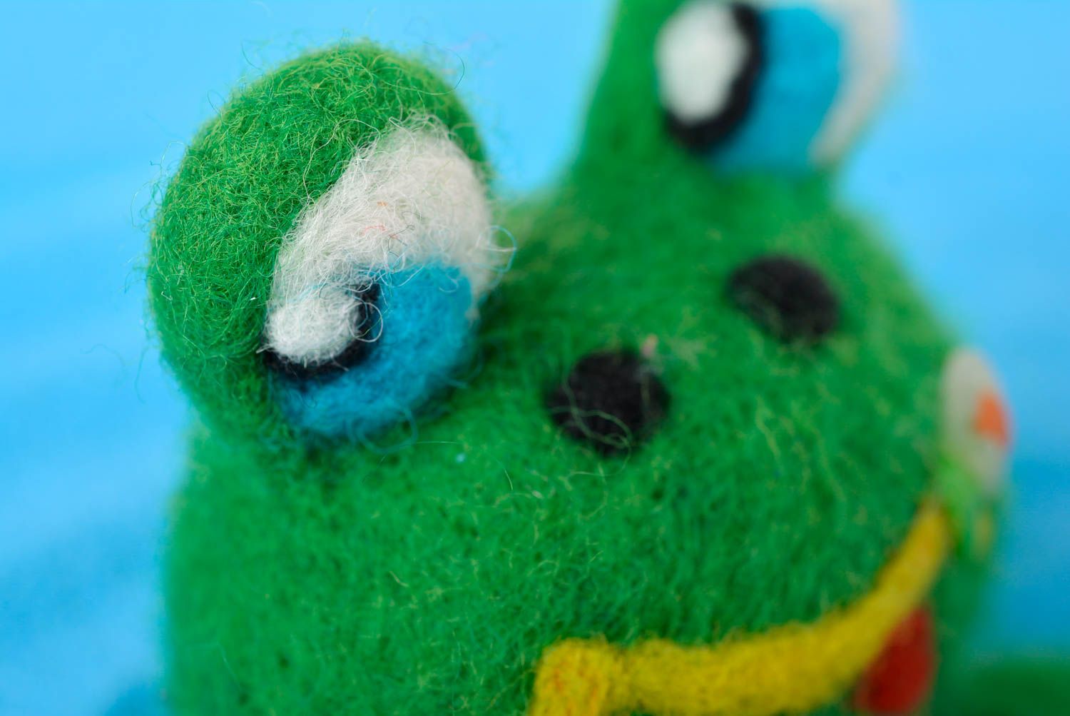 Handmade Filz Tier Frosch Spielzeug Deko Idee Haus aus Naturwolle hübsch  foto 3