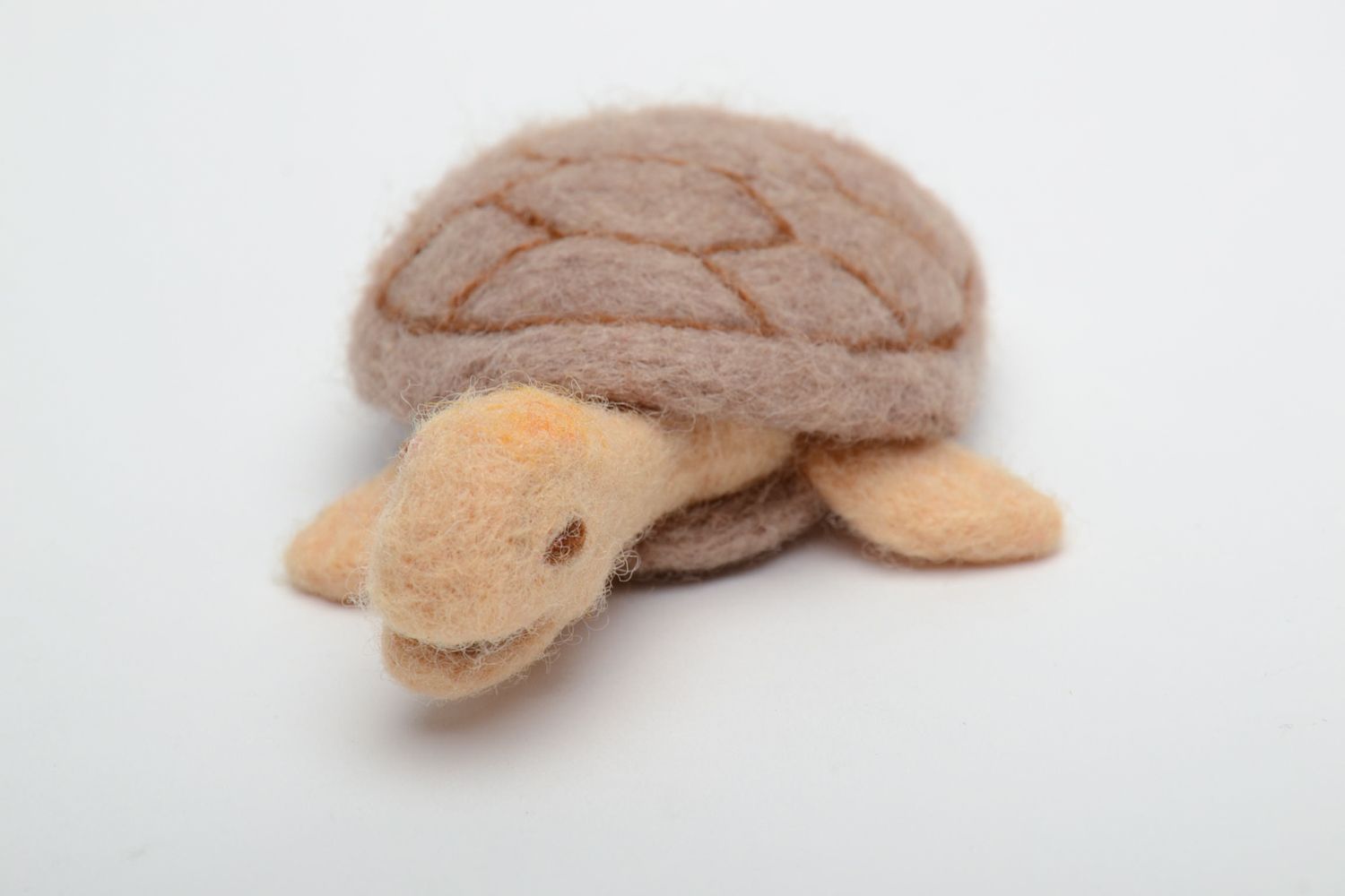 Handmade Stofftier Schildkröte aus Filzwolle foto 2