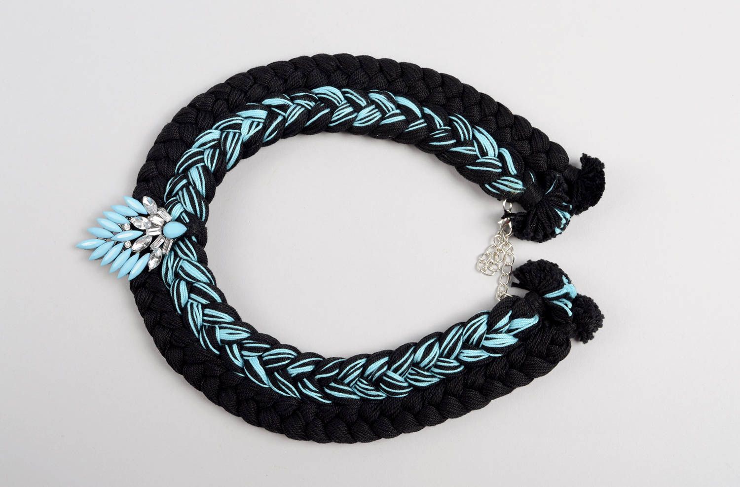 Handmade Halskette für Frauen Stoff Halskette Designer Schmuck schwarz blau foto 4
